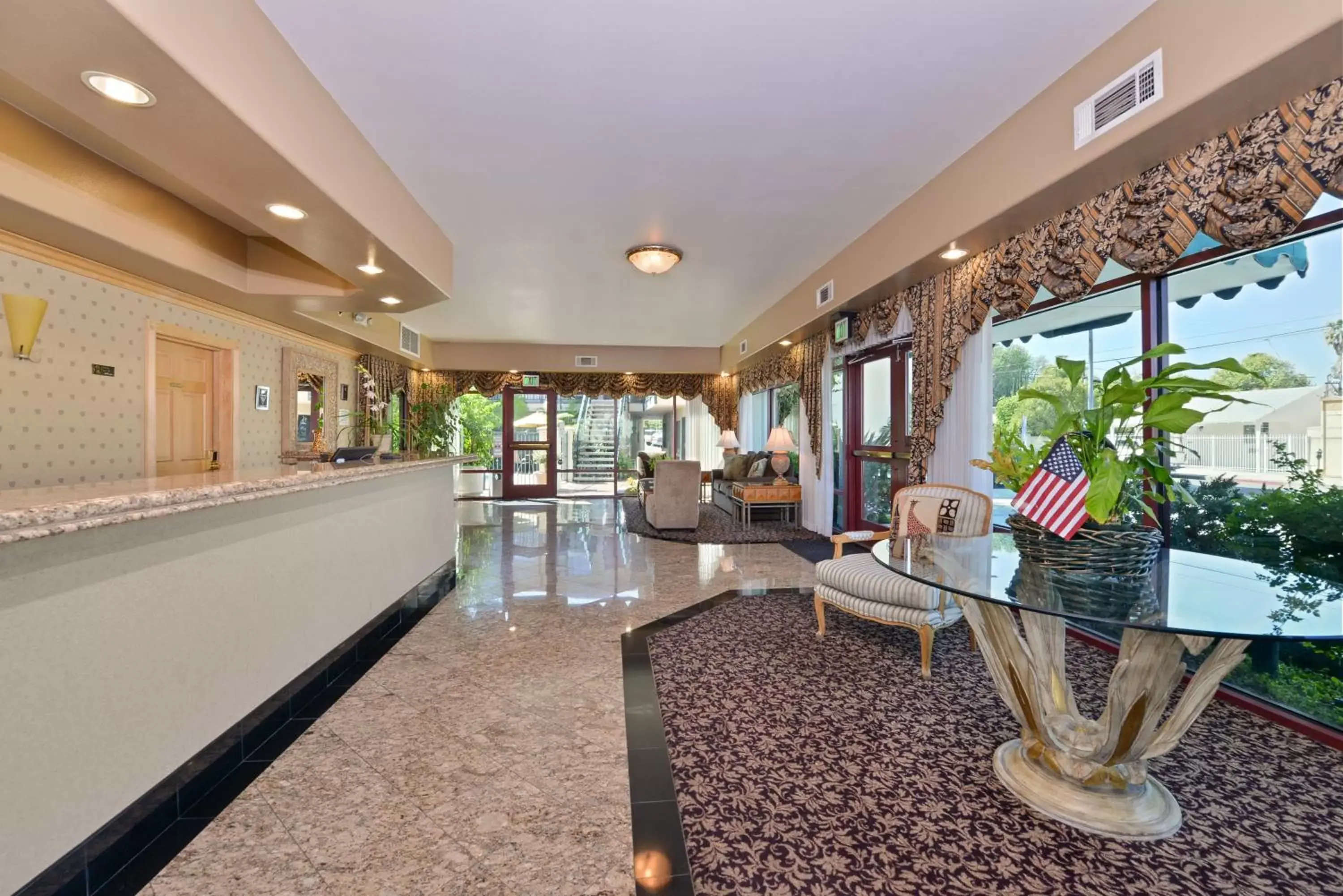 Lobby or reception, Lobby/Reception in Tarzana Inn