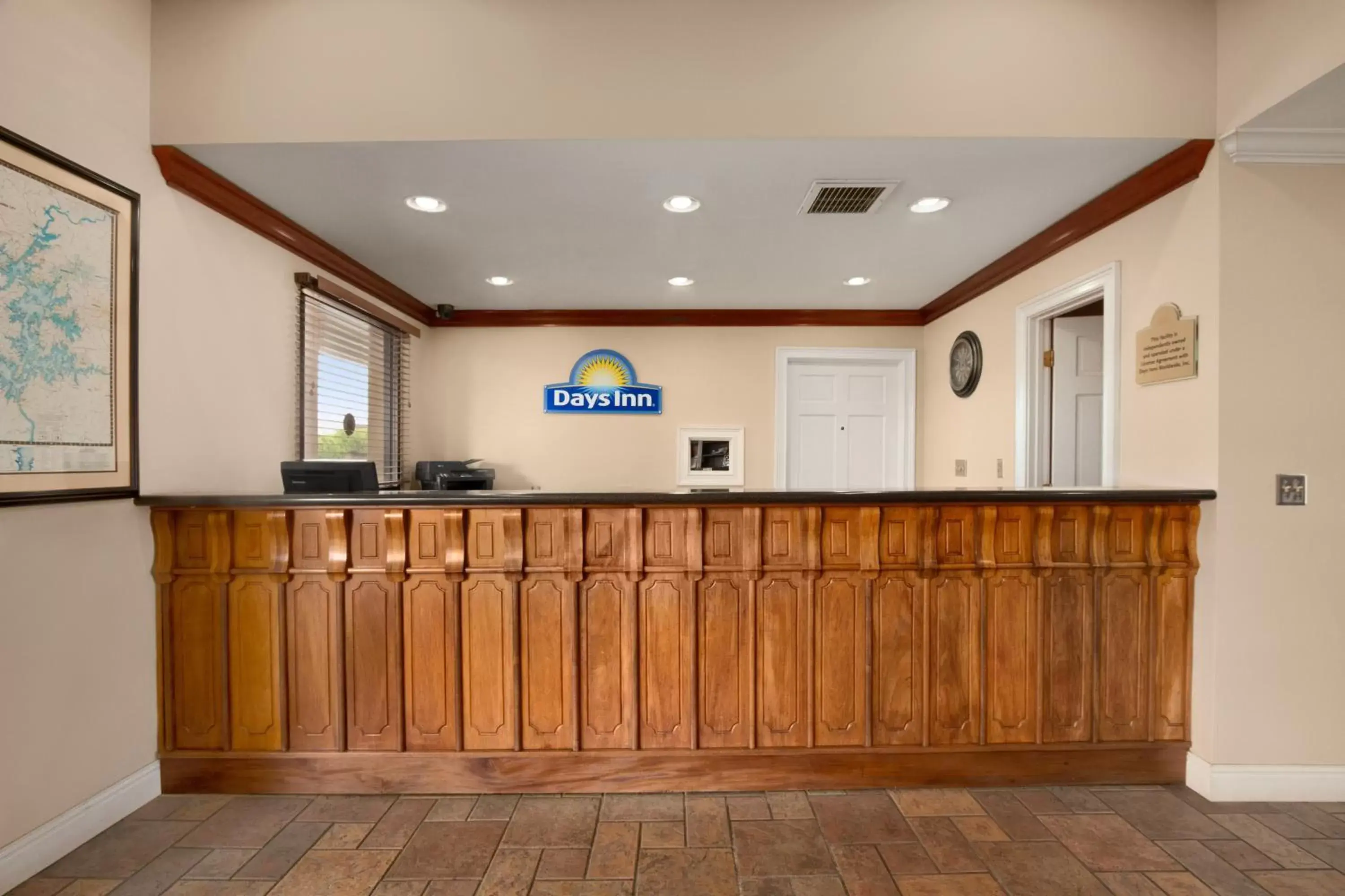 Lobby or reception in Days Inn by Wyndham Alexander City Lobby or reception in Days Inn by Wyndham Alexander City