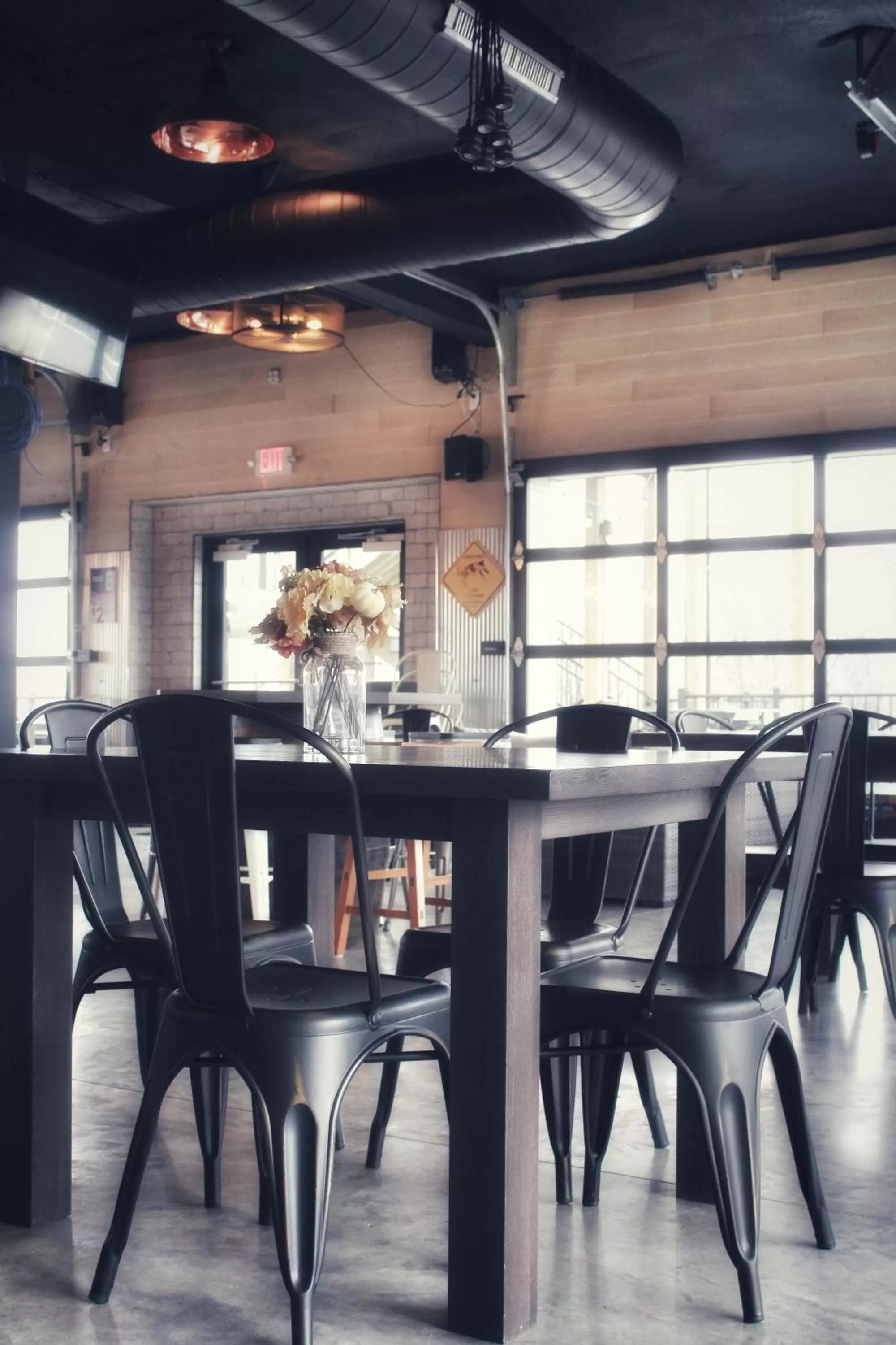 Lounge or bar in Waterfront Hotel