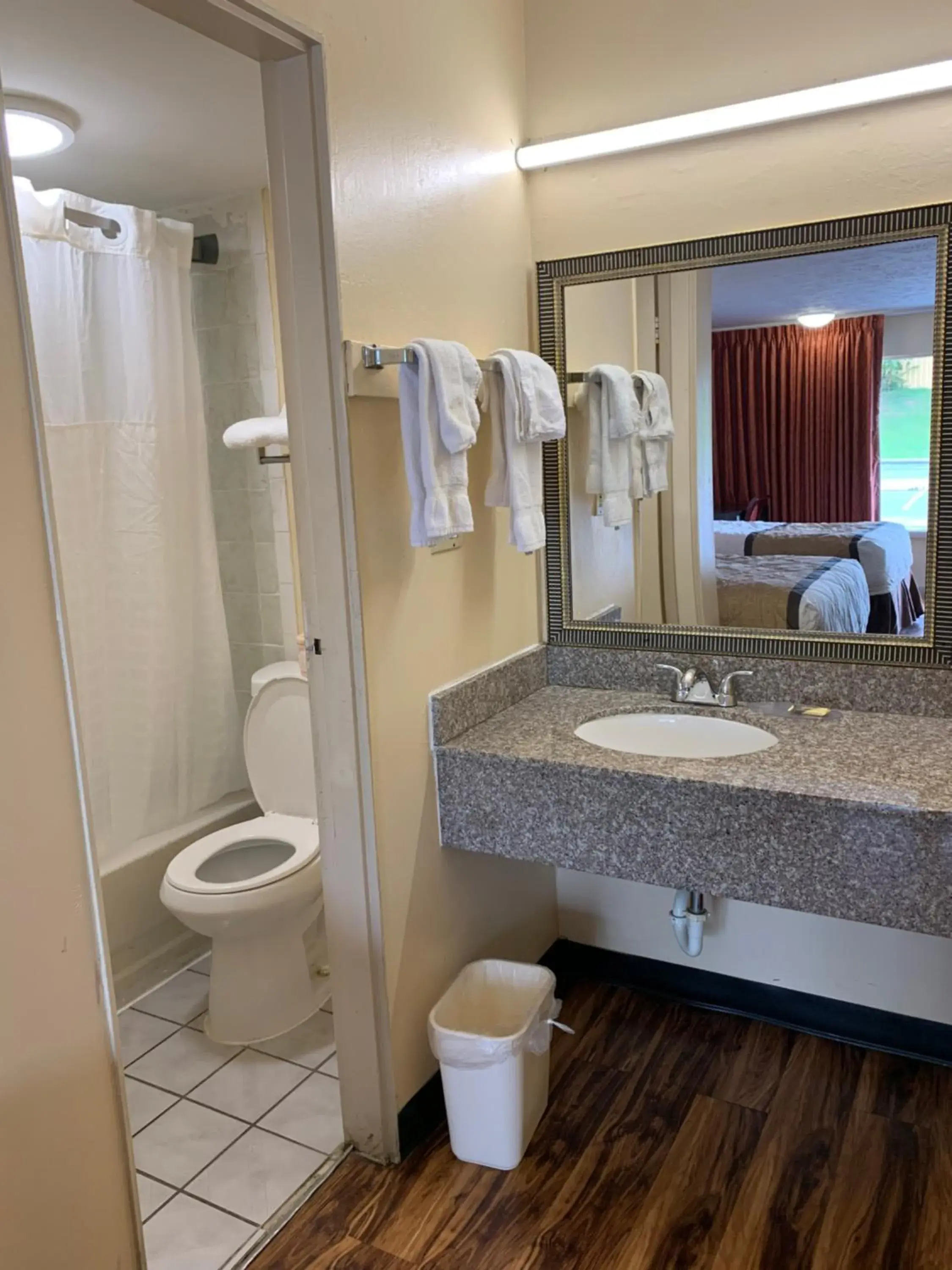 Shower, Bathroom in Country Hearth Inn & Suites Cartersville