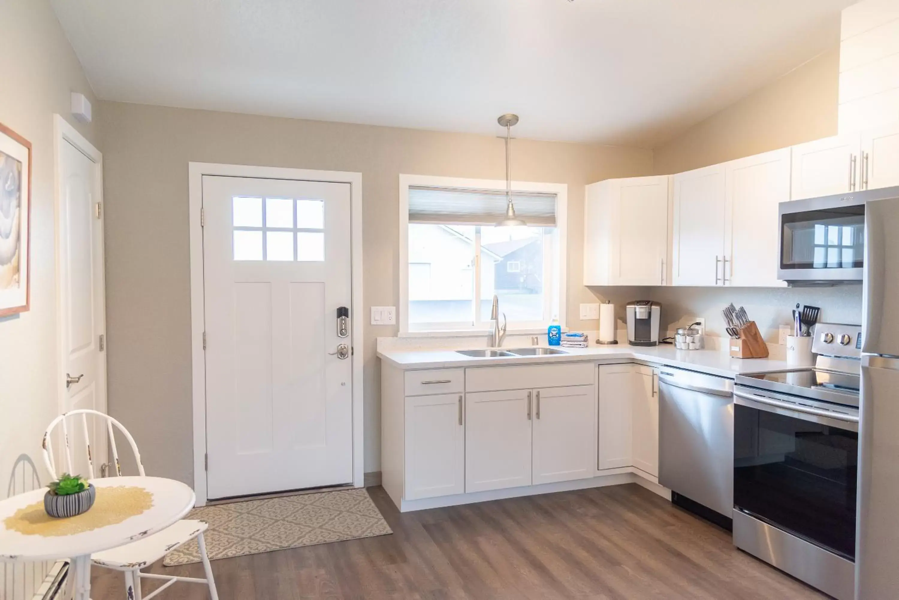 Kitchen or kitchenette, Kitchen/Kitchenette in Colony Suites