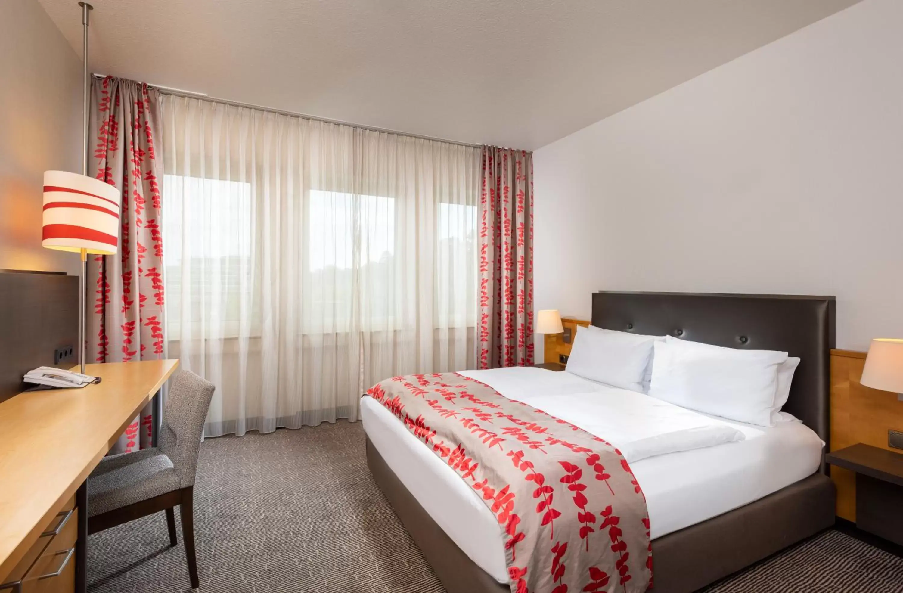 Photo of the whole room, Bed in Holiday Inn Frankfurt Airport - Neu-Isenburg, an IHG Hotel