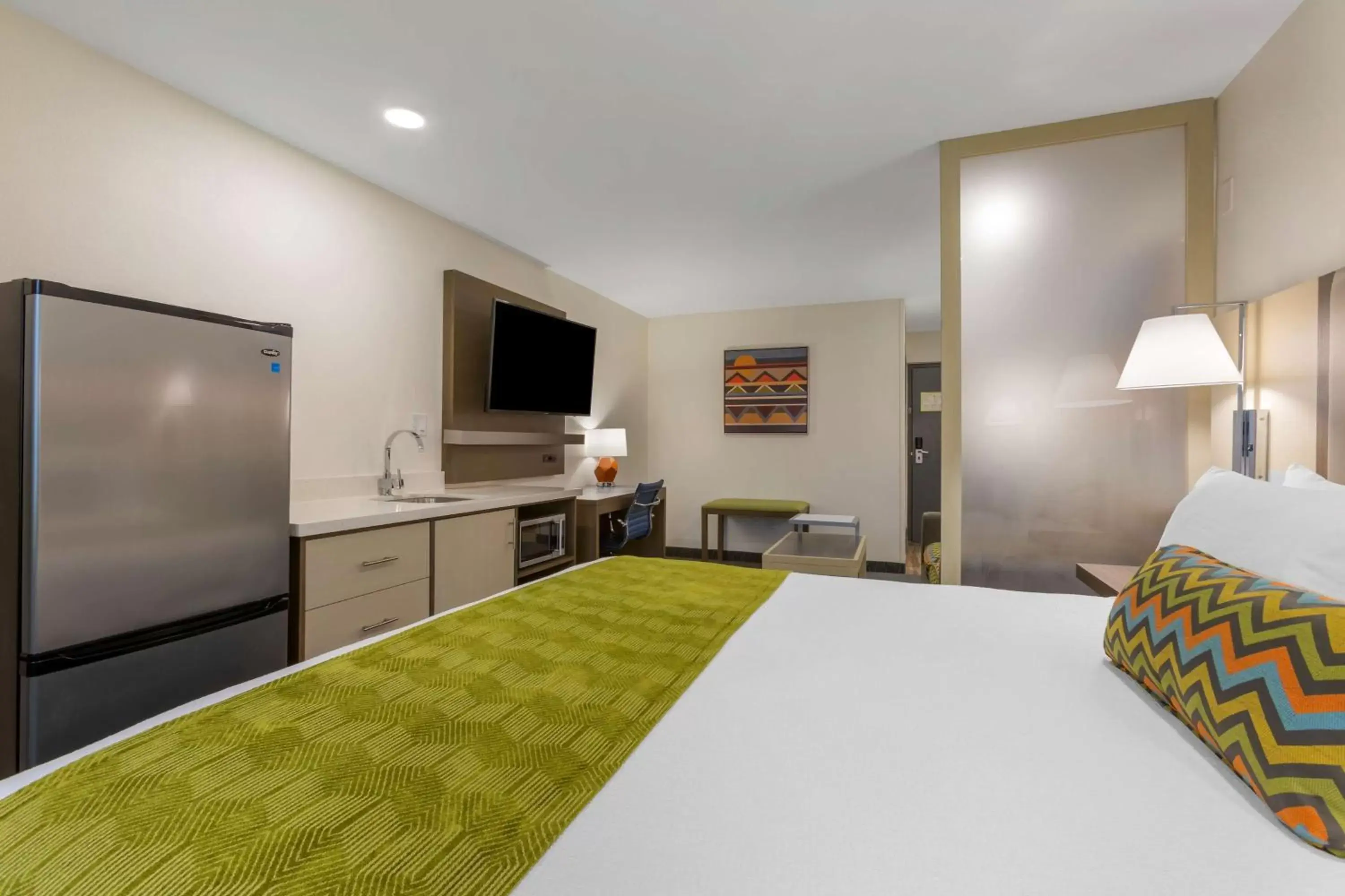 Bedroom, Bed in Best Western Plus Yuma Foothills Inn & Suites