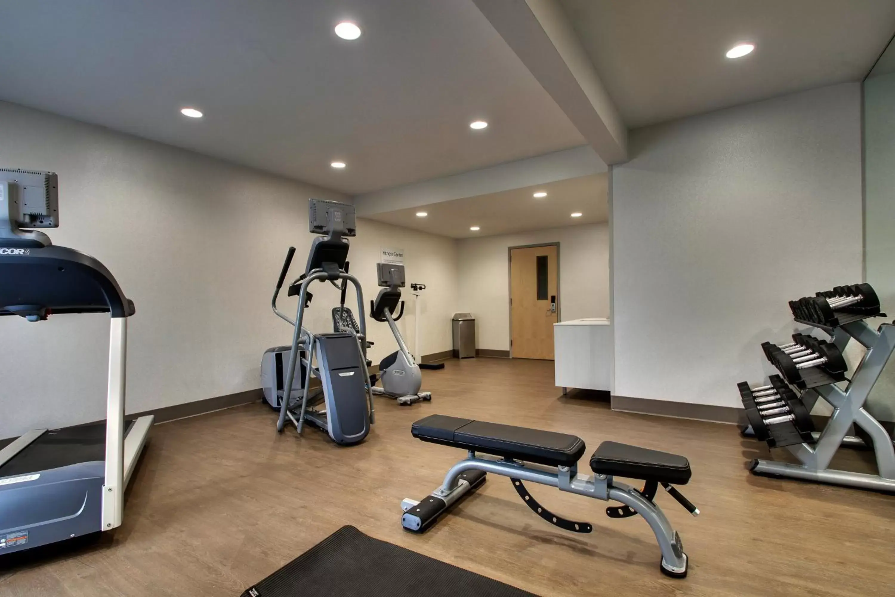 Fitness centre/facilities in Holiday Inn Express Hotel & Suites Cedar Rapids I-380 at 33rd Avenue by IHG Fitness centre/facilities in Holiday Inn Express Hotel & Suites Cedar Rapids I-380 at 33rd Avenue by IHG