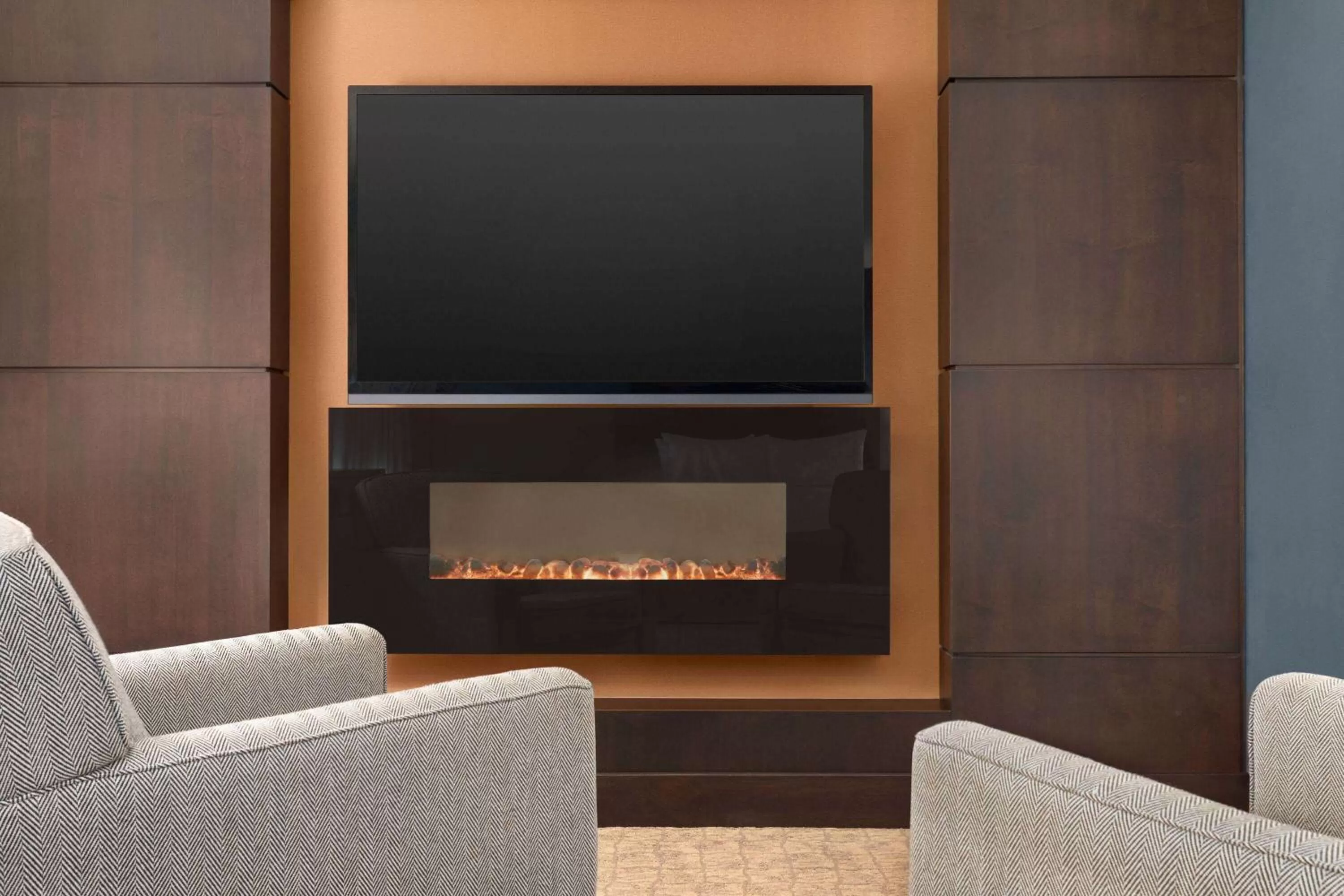 Bed in Wyndham Garden Niagara Falls Fallsview