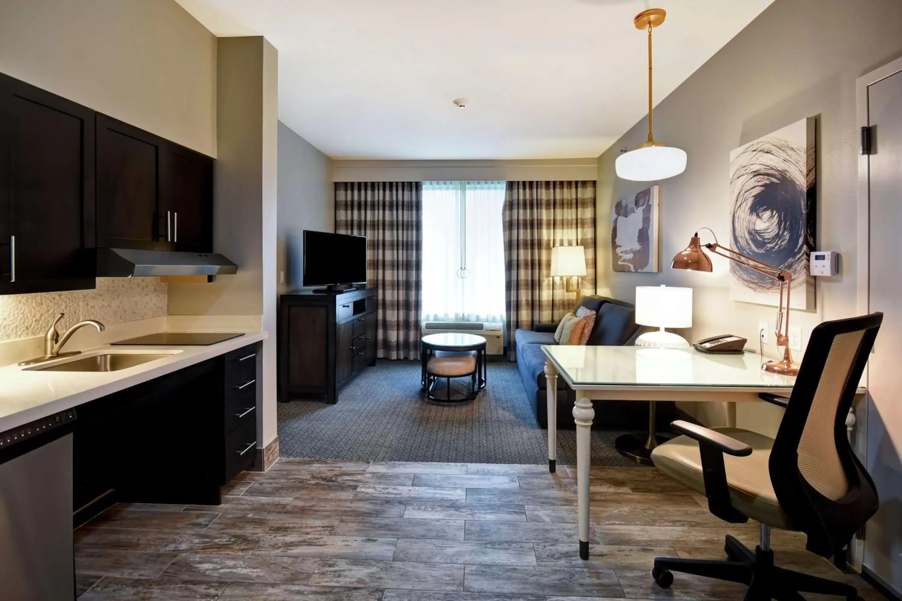 King Suite - Mobility/Hearing Access with Bath Tub - Non-Smoking in Homewood Suites by Hilton Dallas Arlington South King Suite - Mobility/Hearing Access with Bath Tub - Non-Smoking in Homewood Suites by Hilton Dallas Arlington South