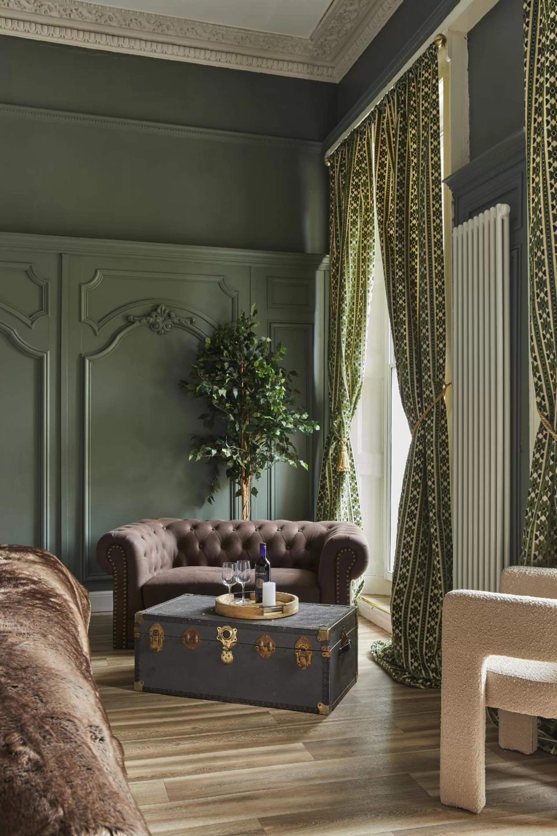 Living room, Seating Area in 81 Promenade Cheltenham