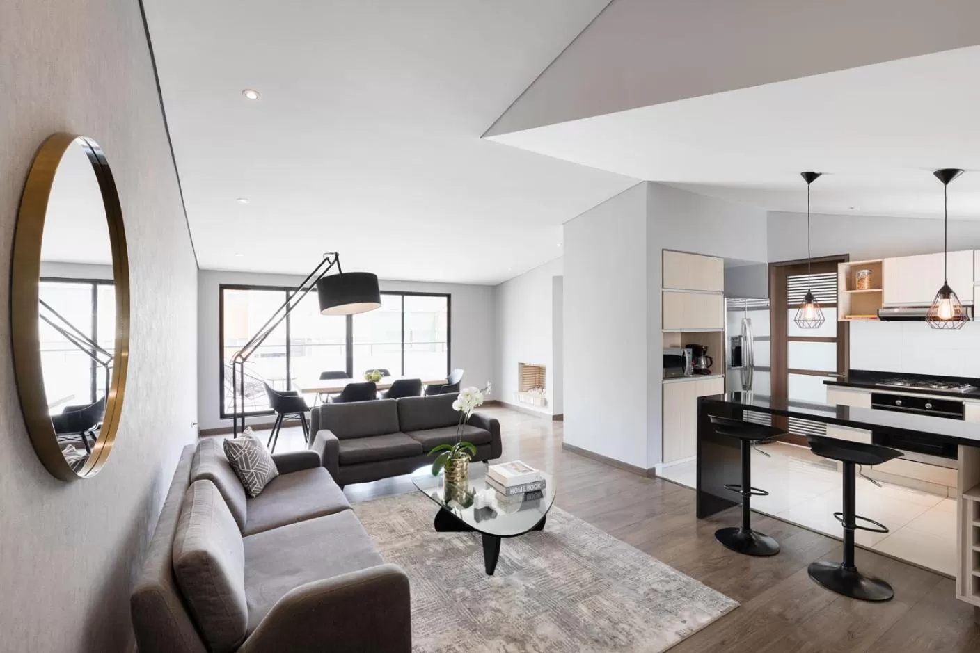 Apartment with Terrace in Bogo64