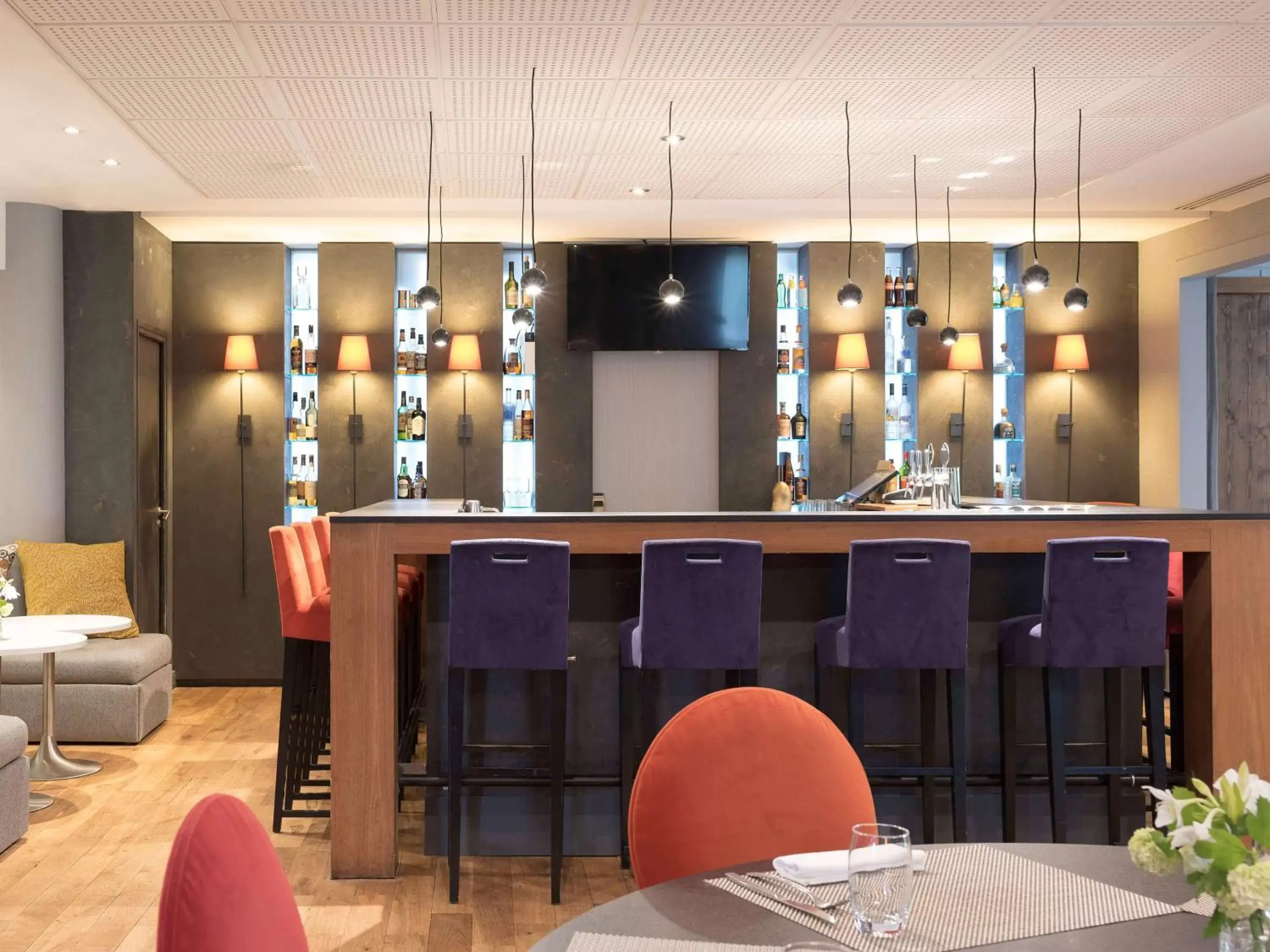 Lounge or bar, Lounge/Bar in Pullman Toulouse Airport