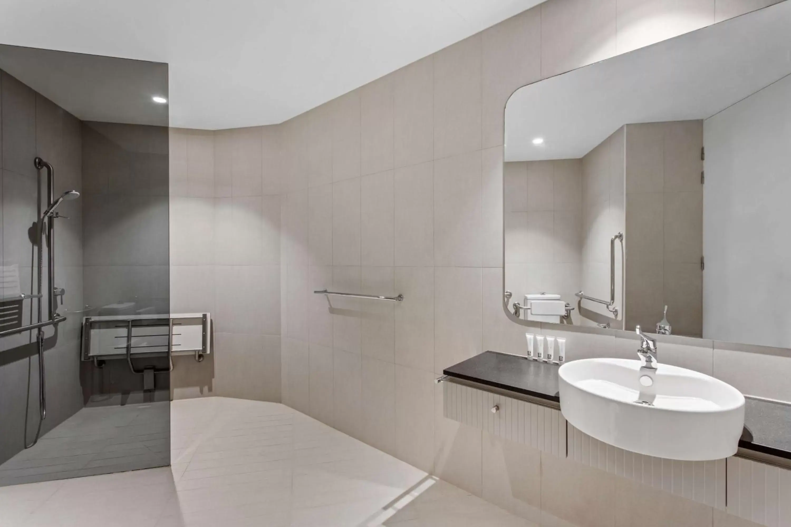 Bathroom in Adina Apartment Hotel Melbourne Southbank