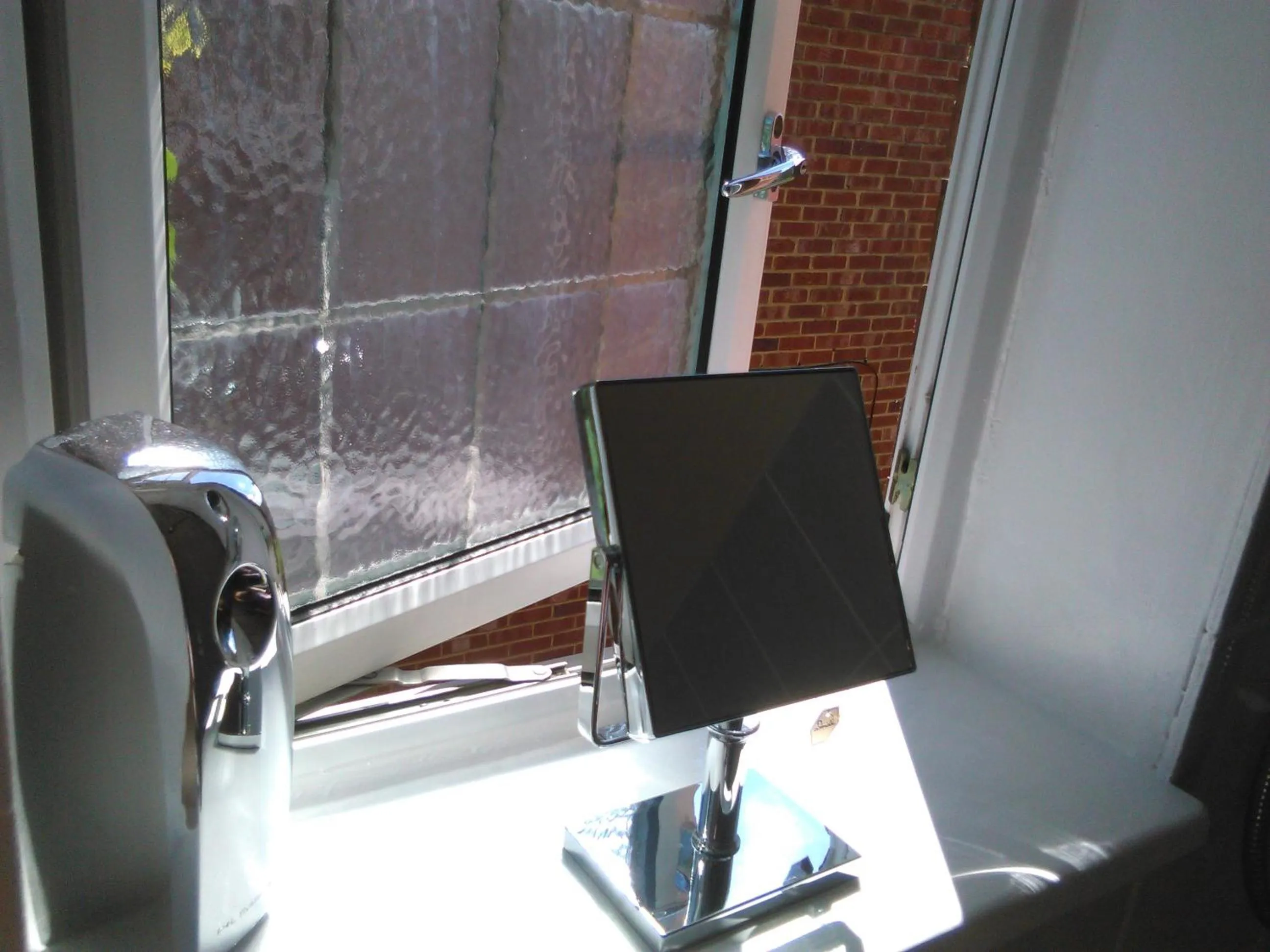 Bathroom in Bianca's House Hotel Heathrow Airport