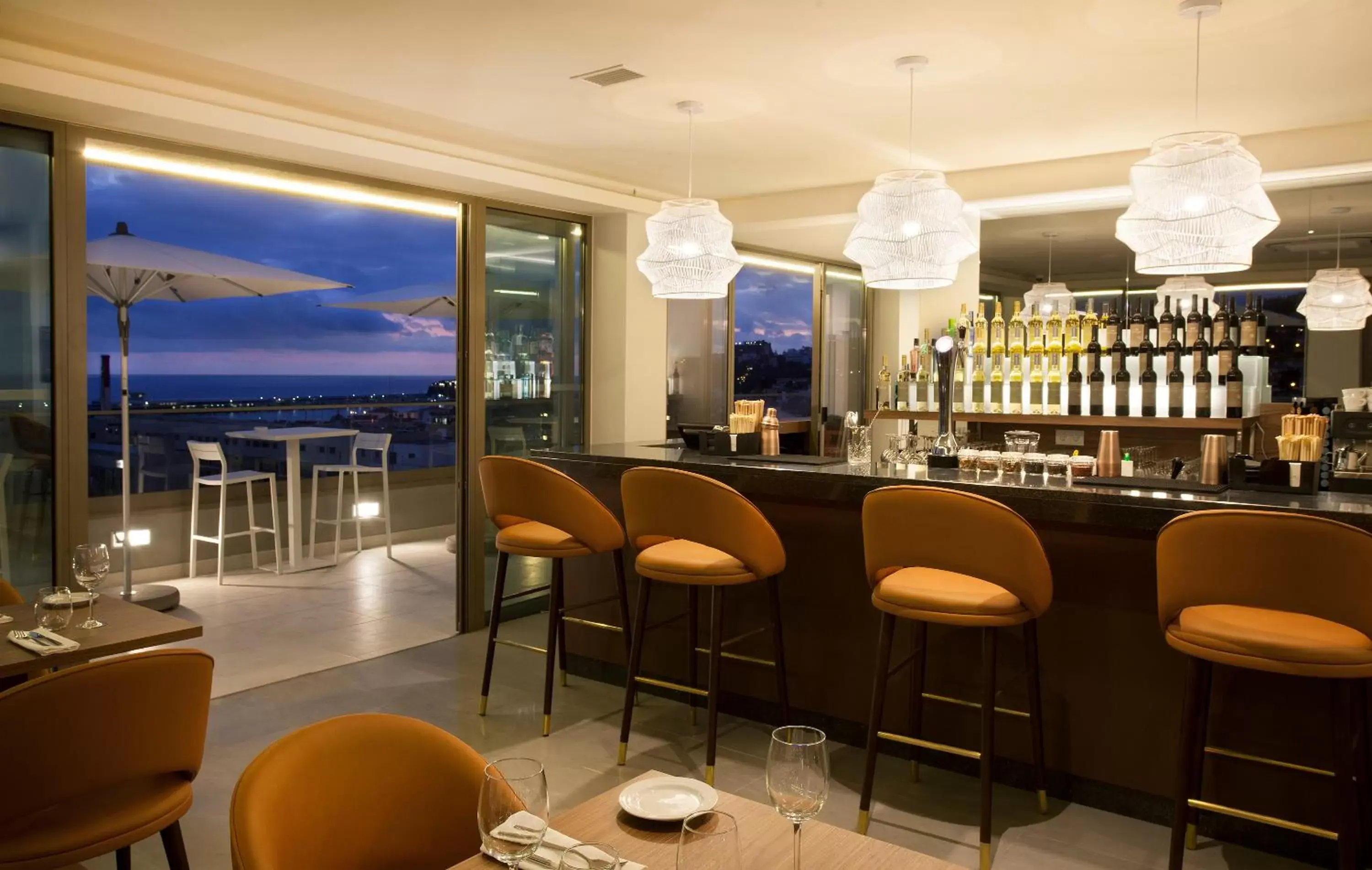 Lounge or bar, Lounge/Bar in TURIM Santa Maria Hotel