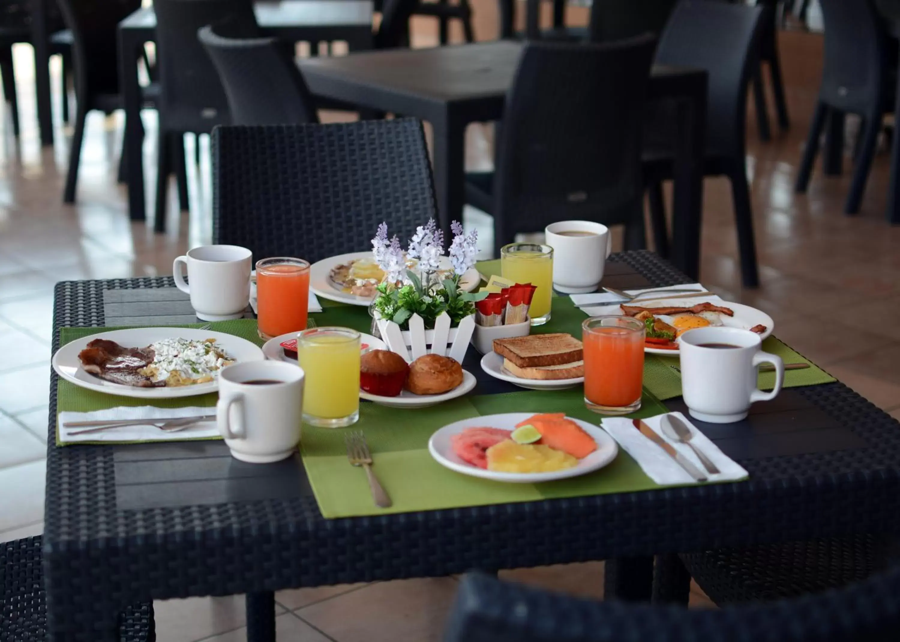 Breakfast, Restaurant/Places to Eat in Amarea Hotel Acapulco