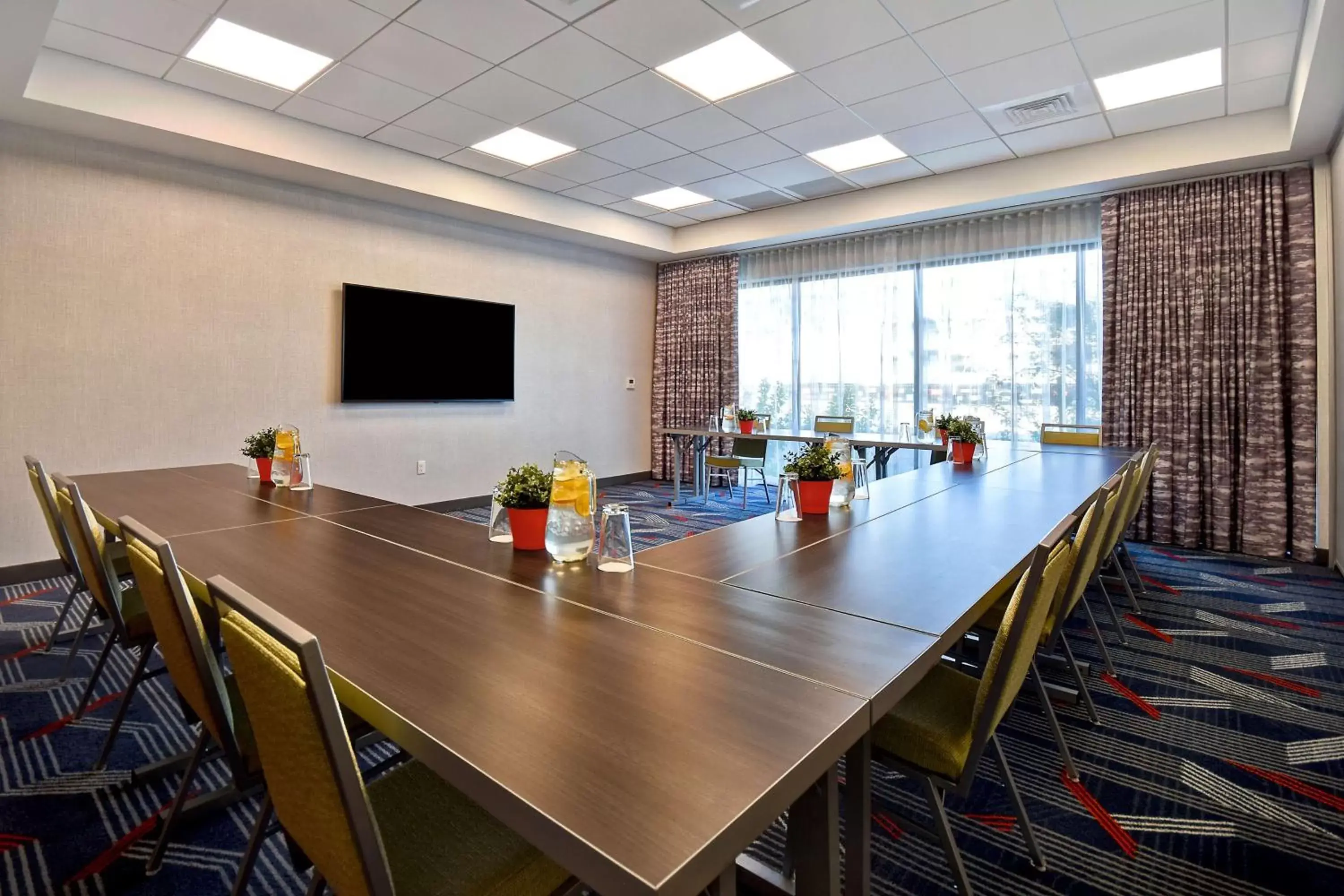 Meeting/conference room in Hampton Inn & Suites Las Vegas Convention Center - No Resort Fee