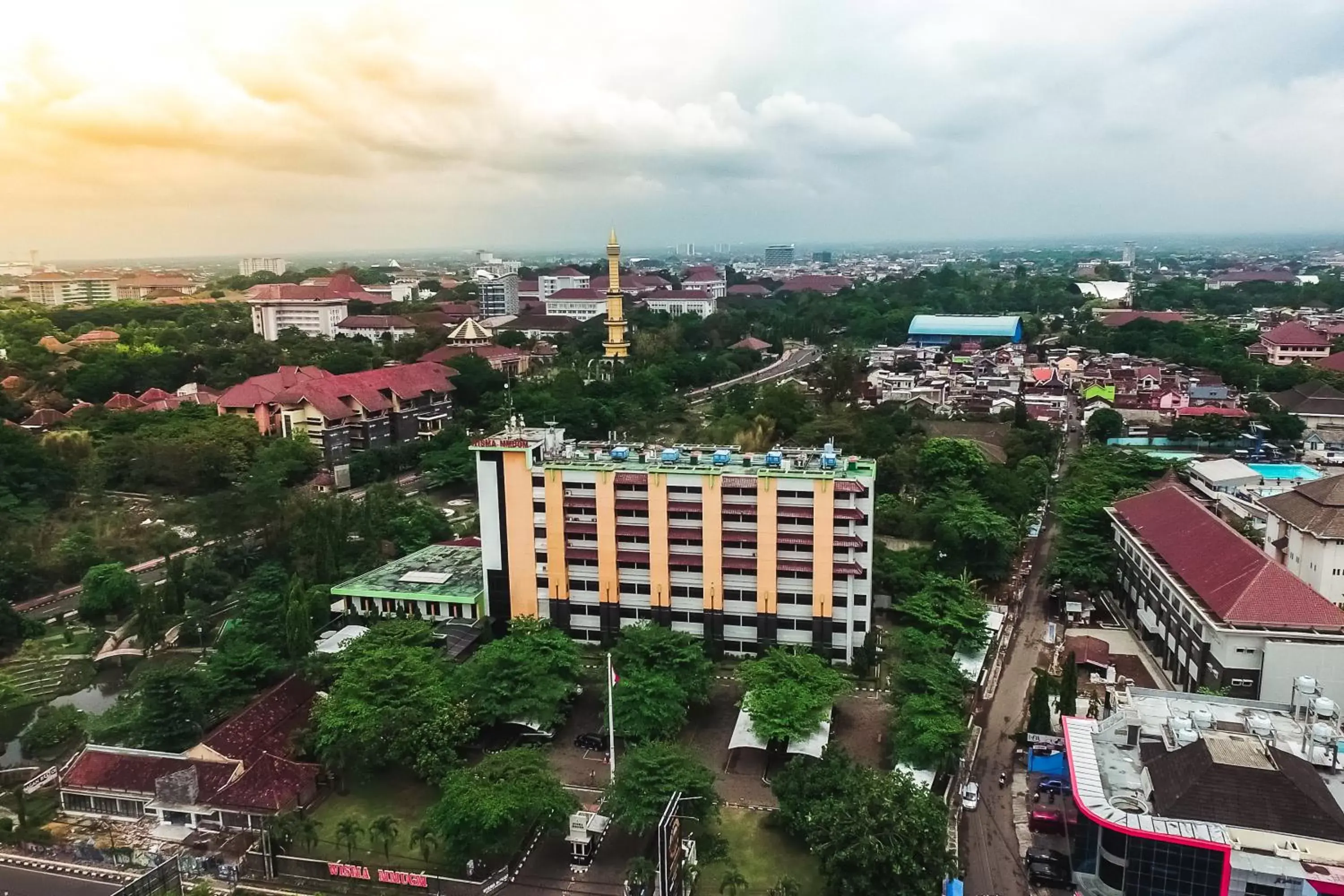 Property building, Bird's-eye View in MMUGM Hotel