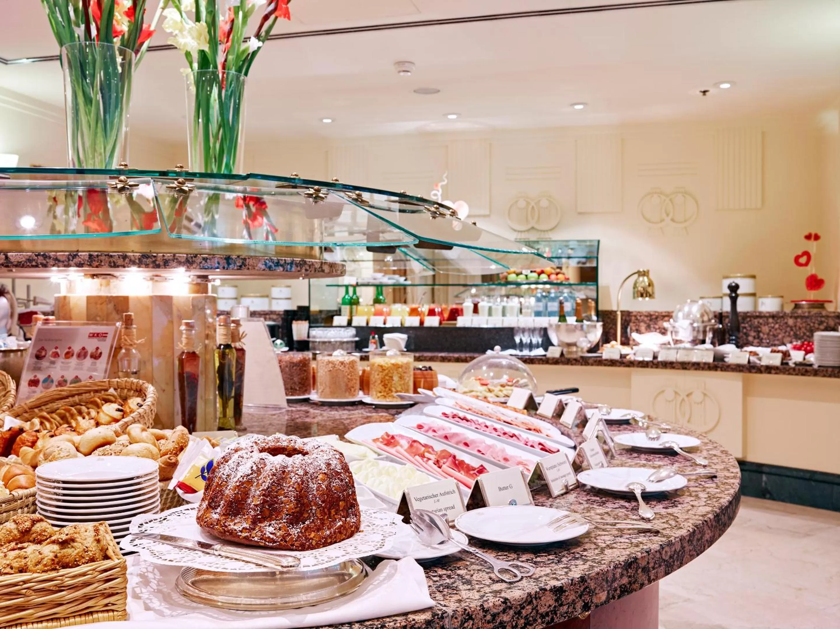 Buffet breakfast in Grand Hotel Wien