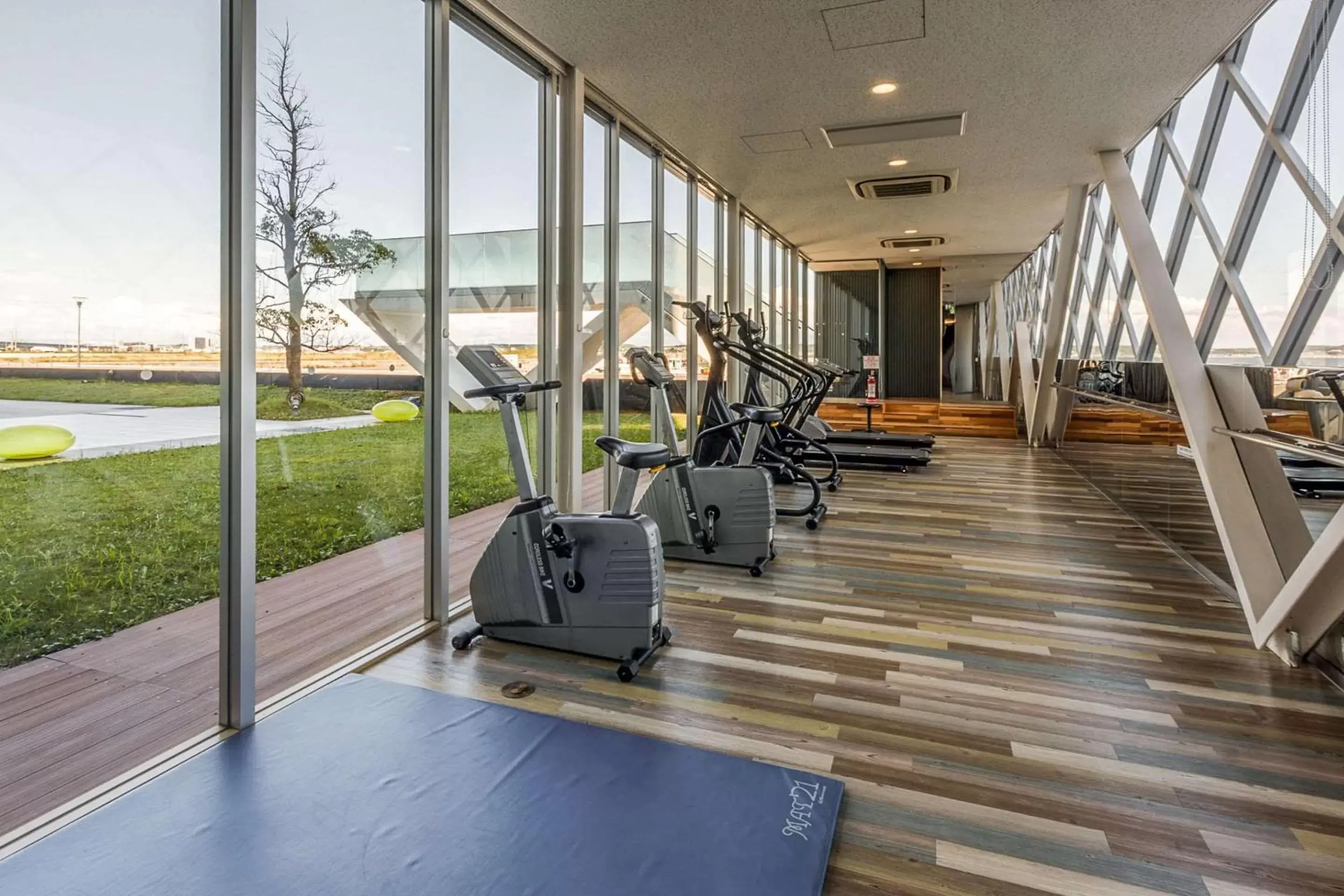 Fitness centre/facilities, Fitness Center/Facilities in Comfort Hotel Central International Airport