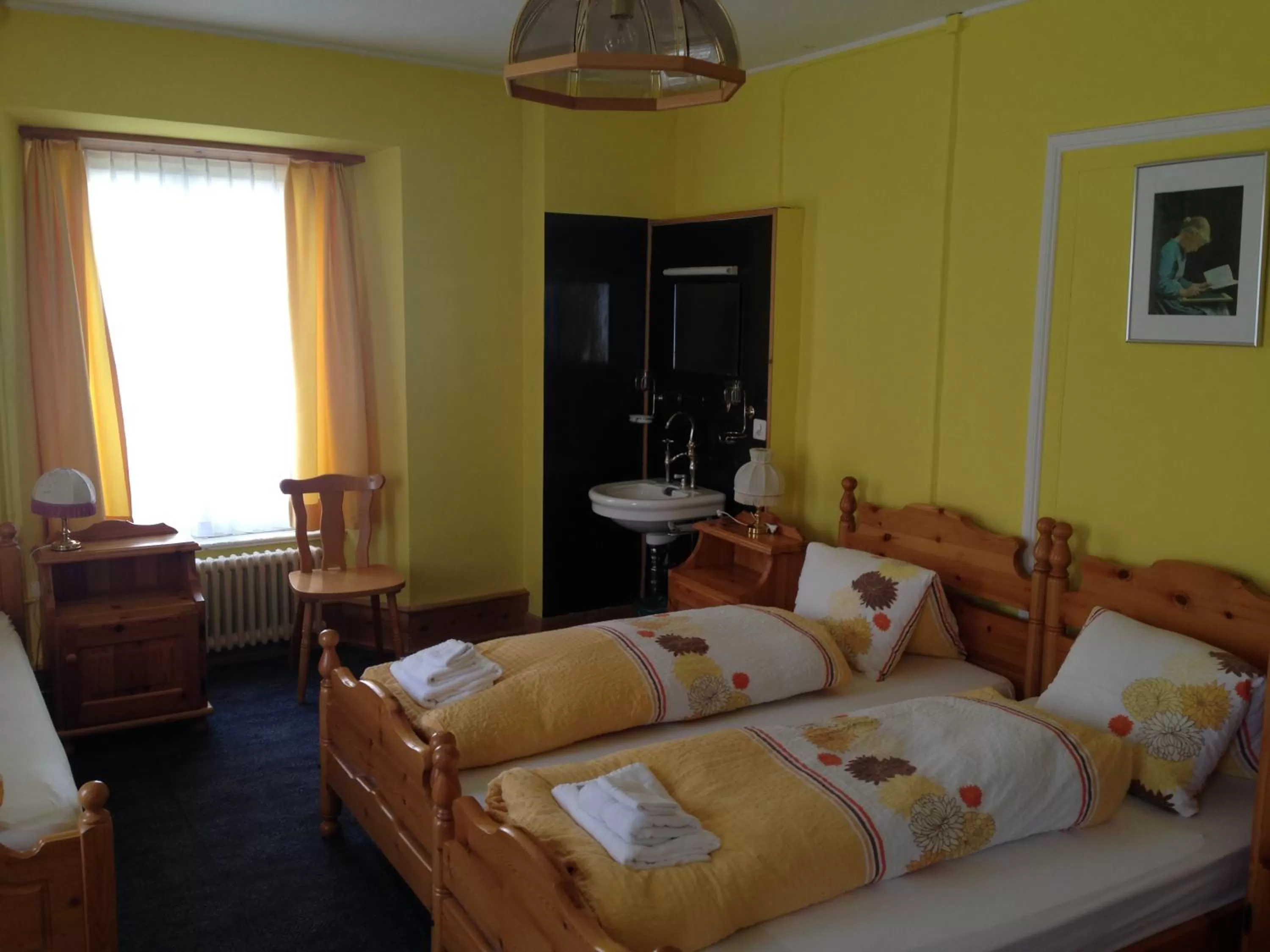 Bed in Hotel Quellenhof