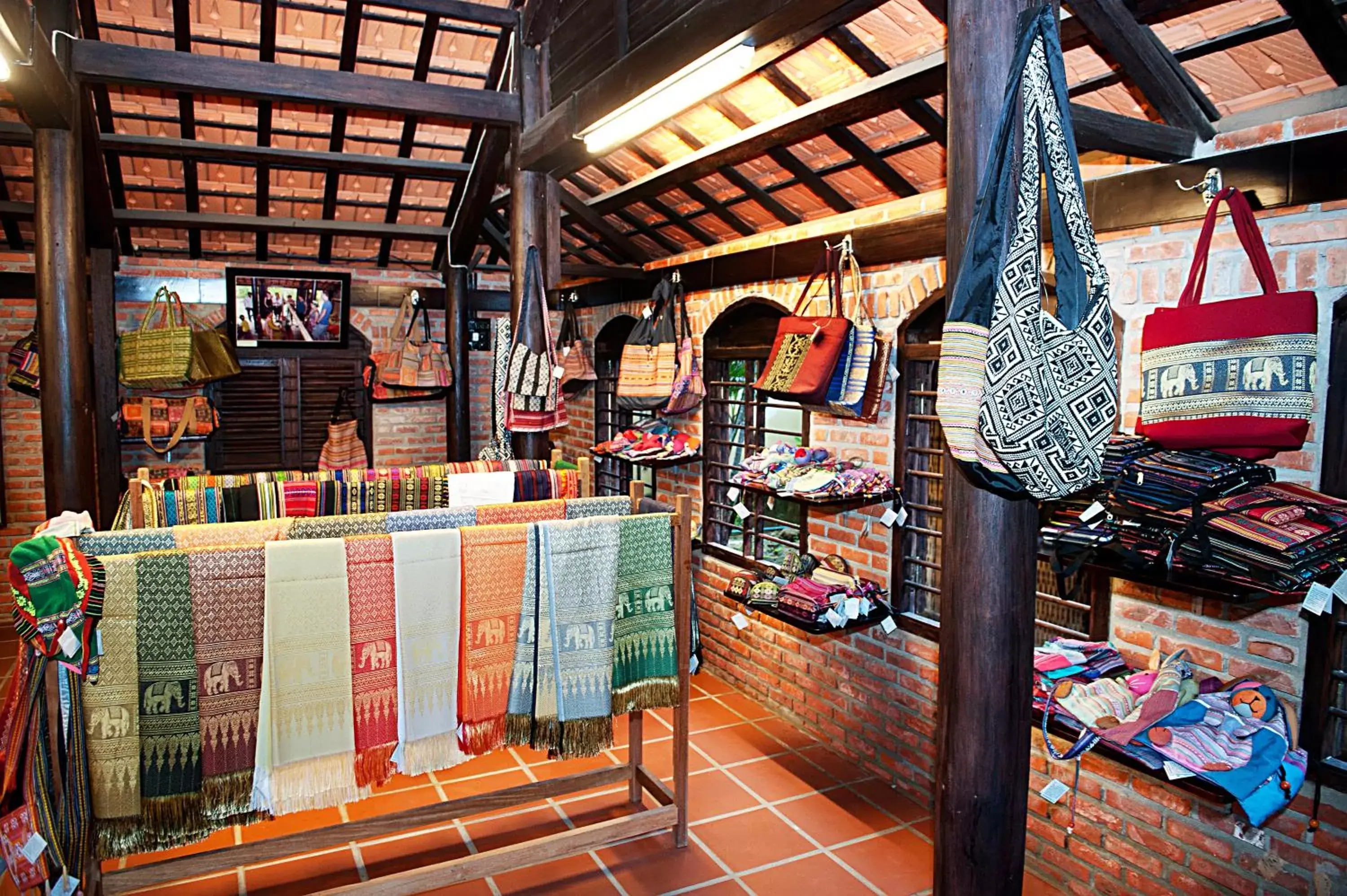 On-site shops in Mulberry Collection Silk Village