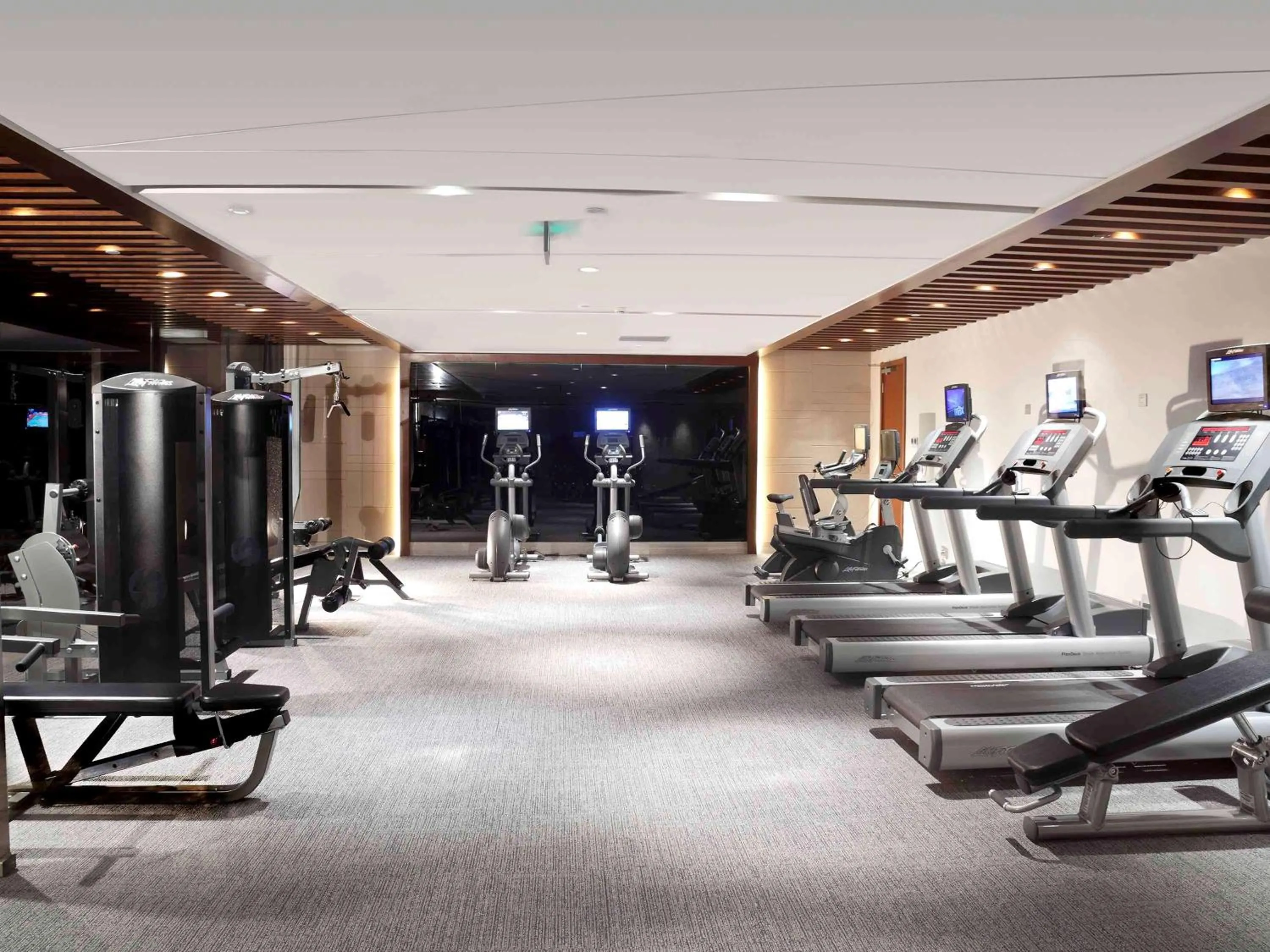 Fitness centre/facilities in Novotel Nanjing East Suning