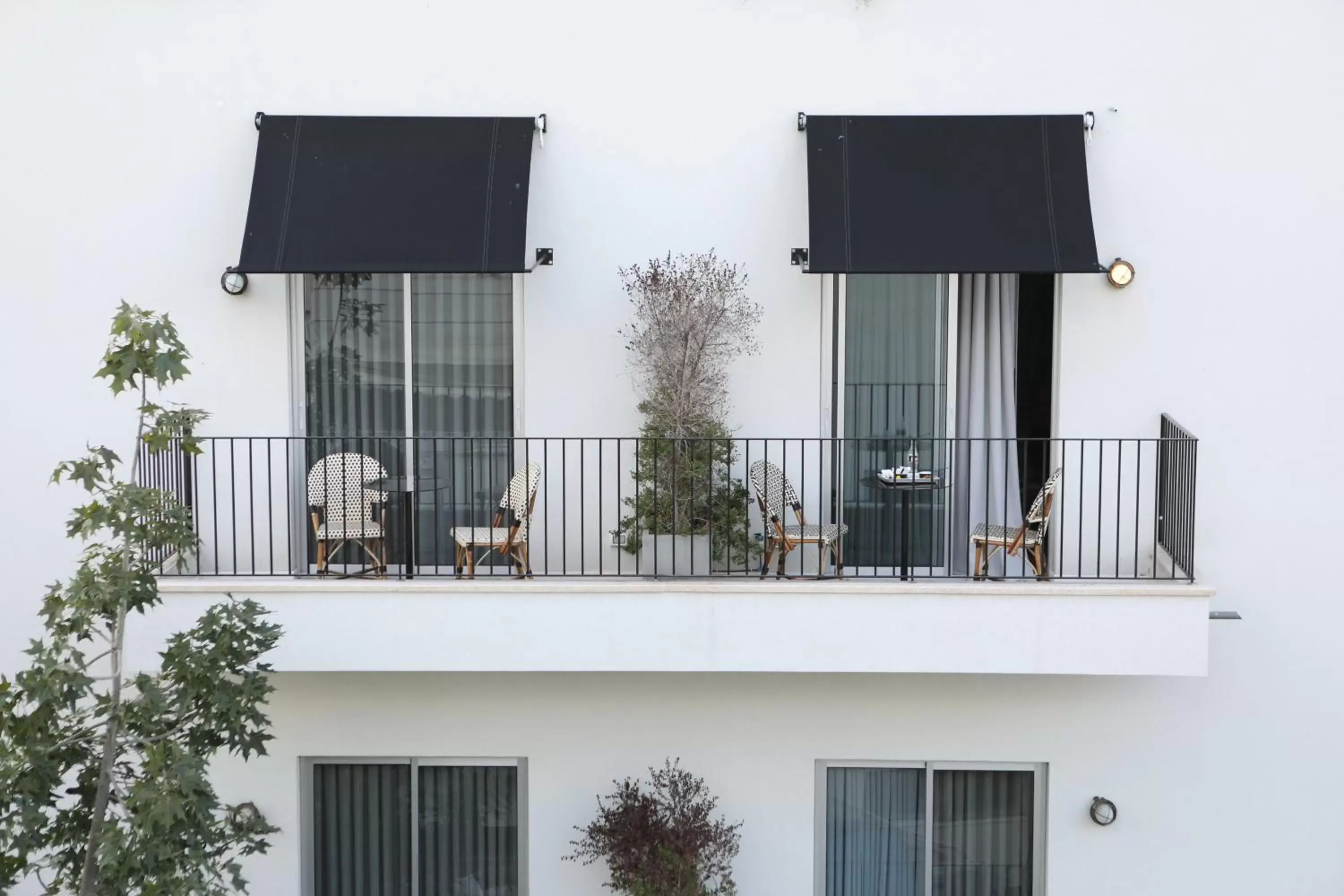 Balcony/Terrace, TV/Entertainment Center in Hotel Saul