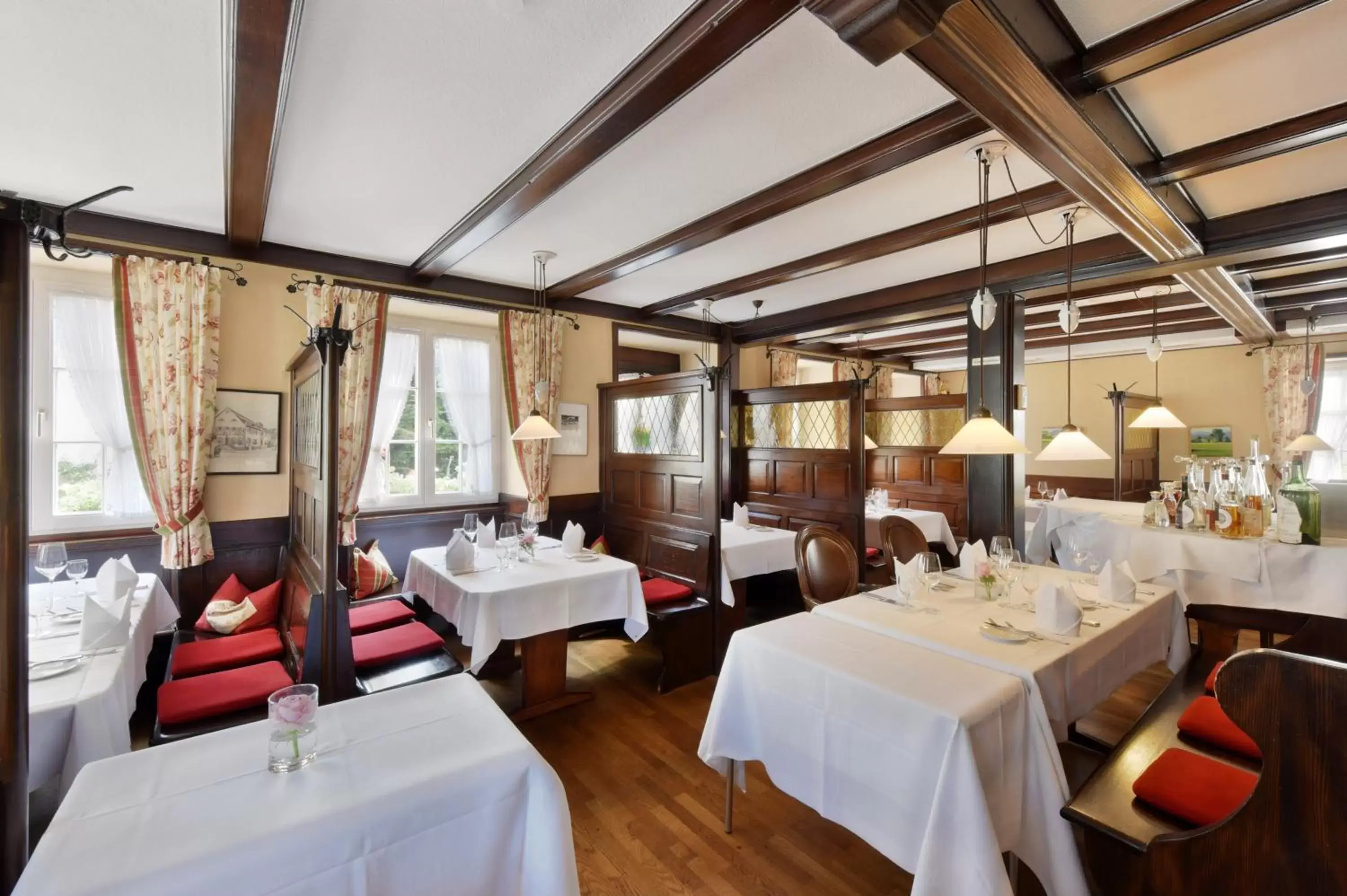 Restaurant/Places to Eat in Hotel Hirschen in Freiburg-Lehen