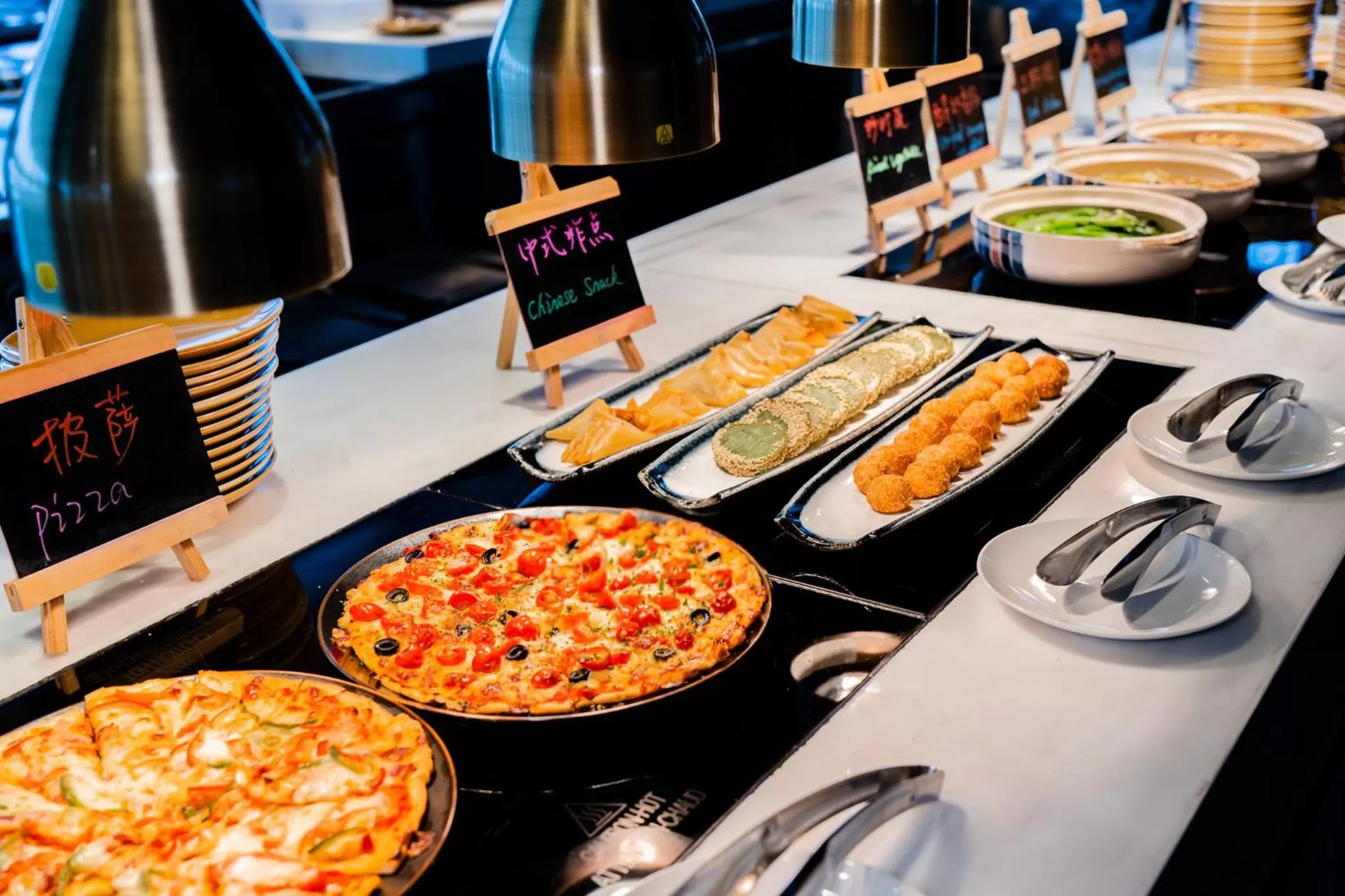 Meeting/conference room in Crowne Plaza Shenzhen Nanshan by IHG