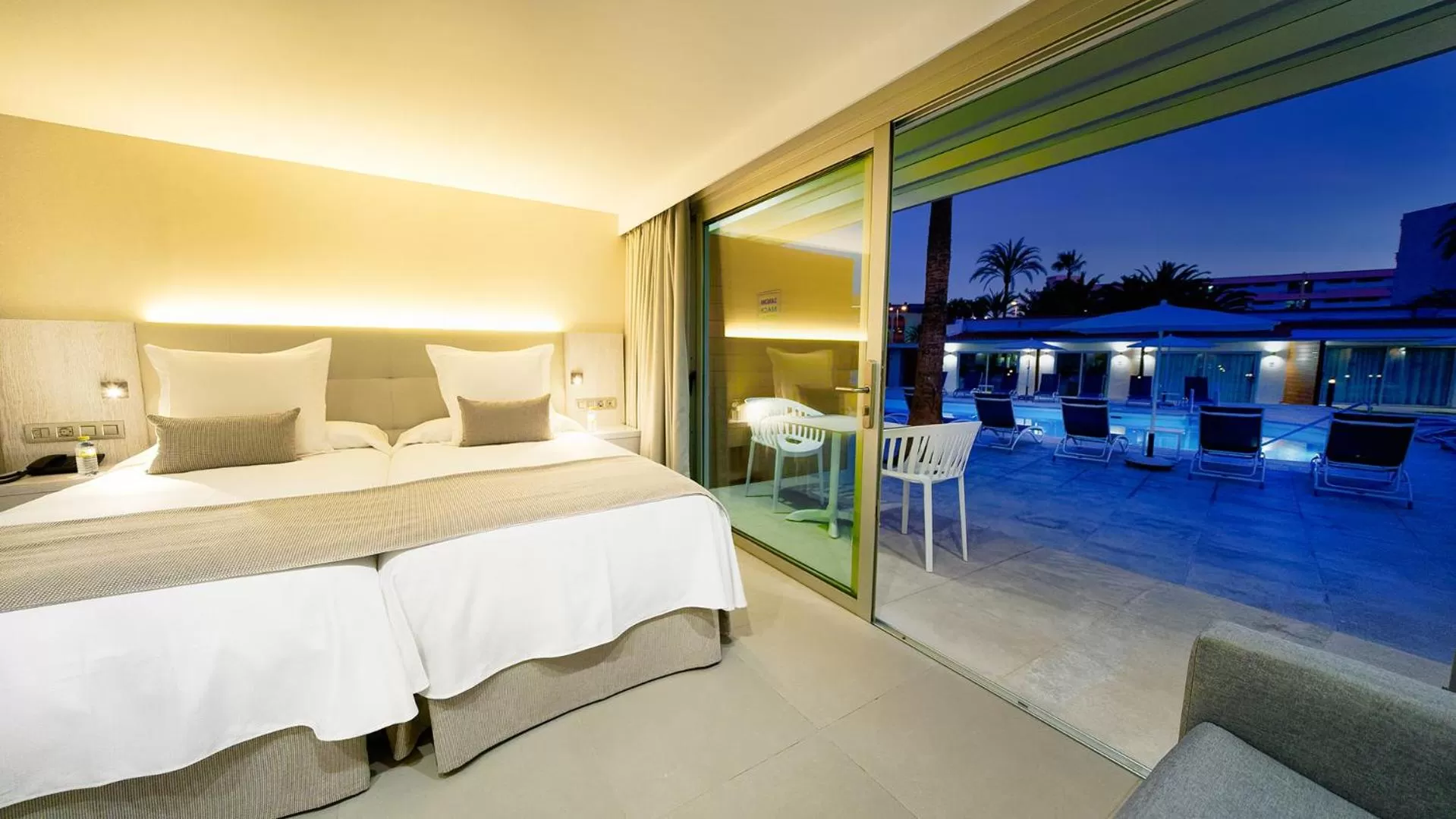 Bed in Sanom Beach Resort Only Adults