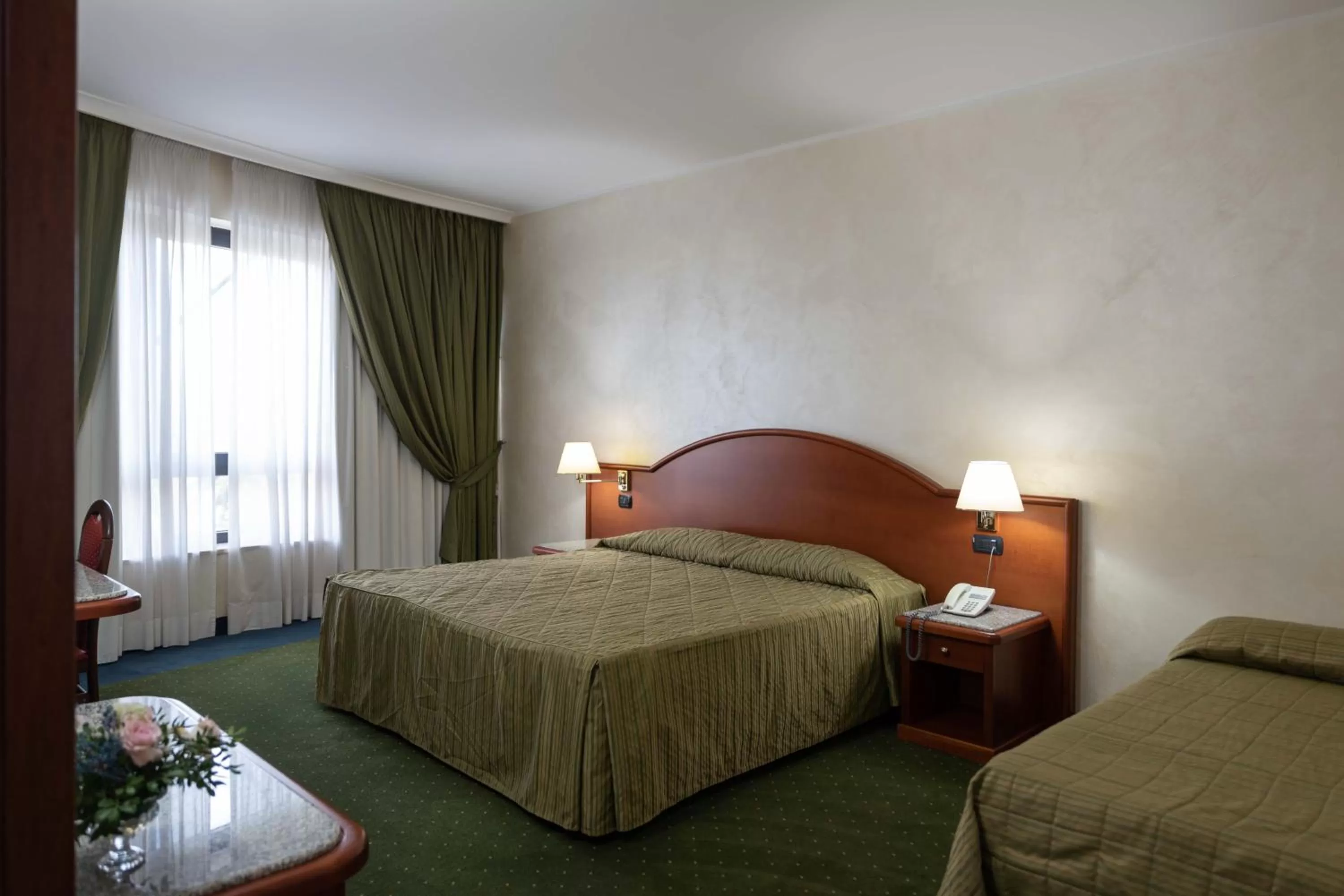Bed in Edra Palace Hotel & Ristorante