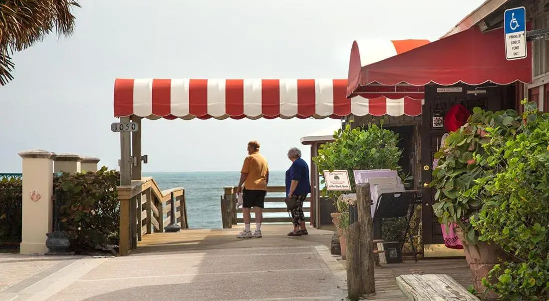 Restaurant/places to eat in South Beach Place - Vero Beach