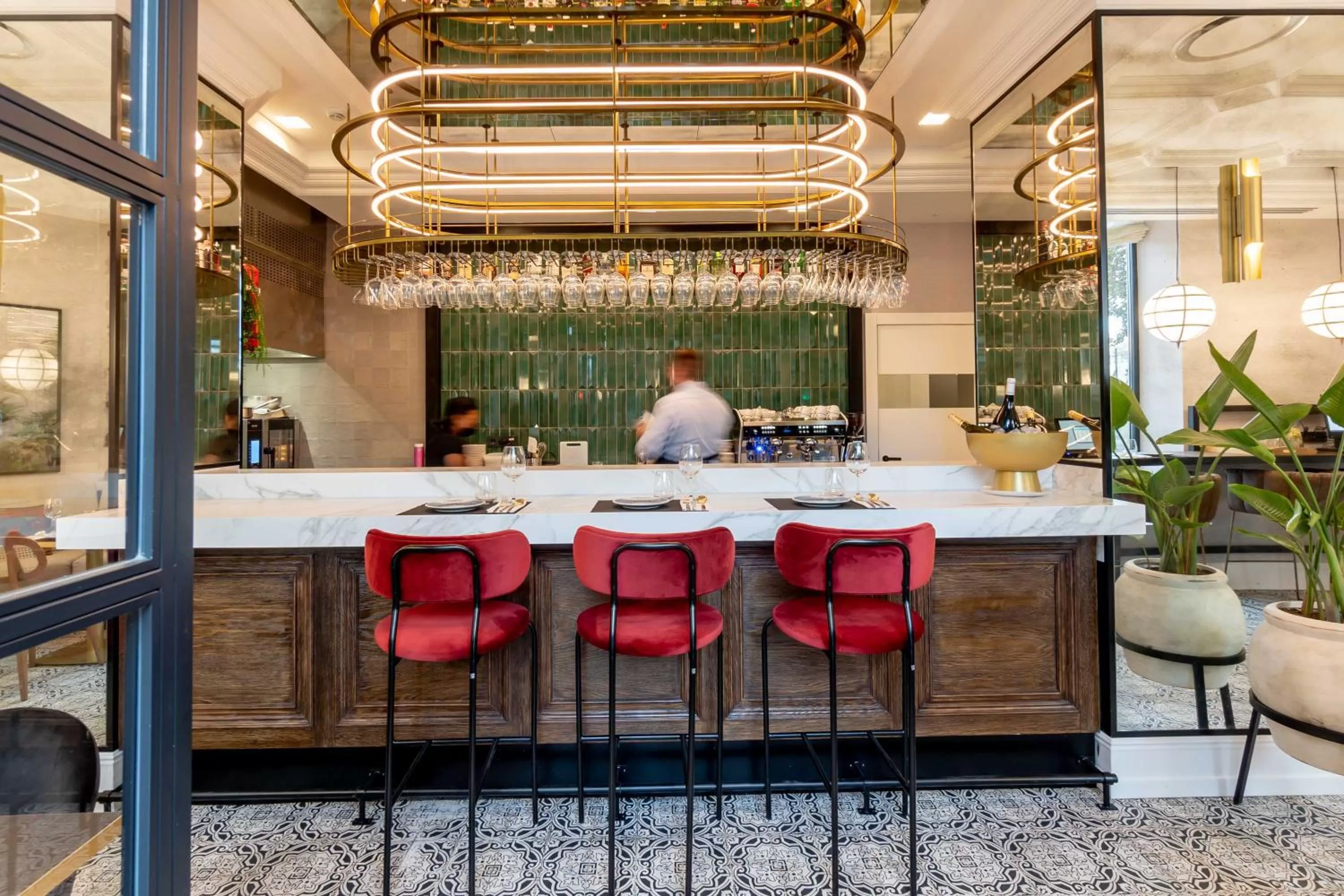 Lounge or bar in L&H Gran Vía Valencia