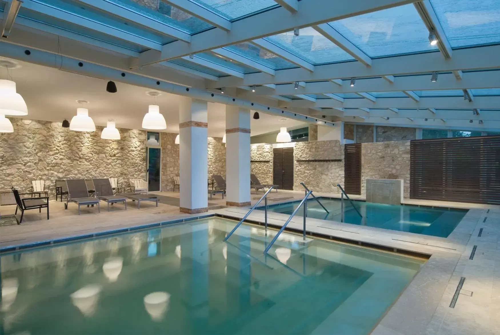Hot Spring Bath, Swimming Pool in Albergo Le Terme