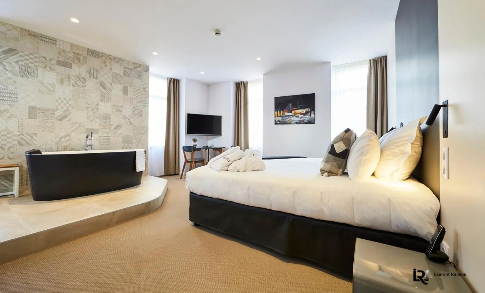 Bed in Le Manoir de Kerbot