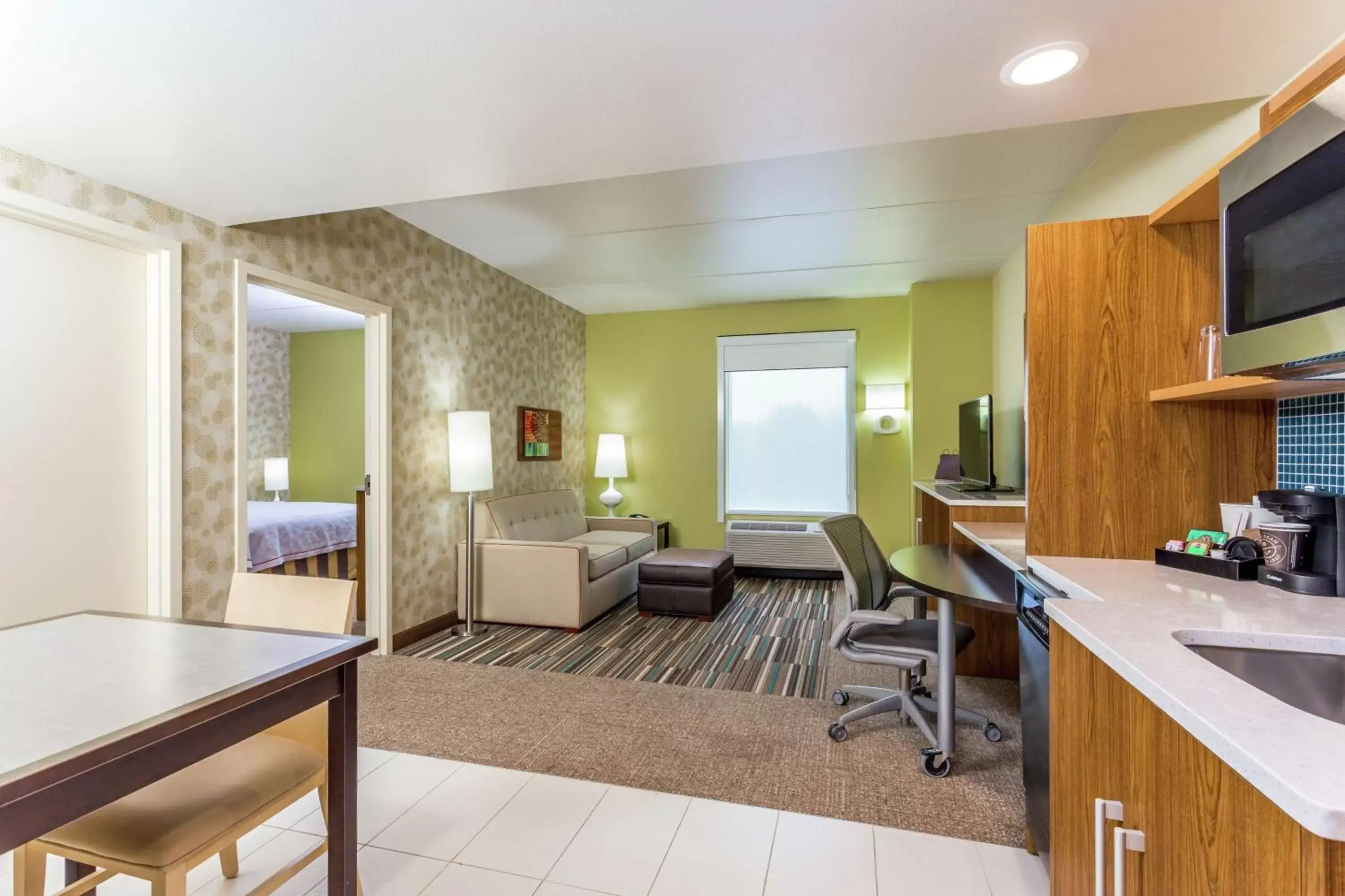 Bed in Home2 Suites by Hilton Albany Airport/Wolf Rd
