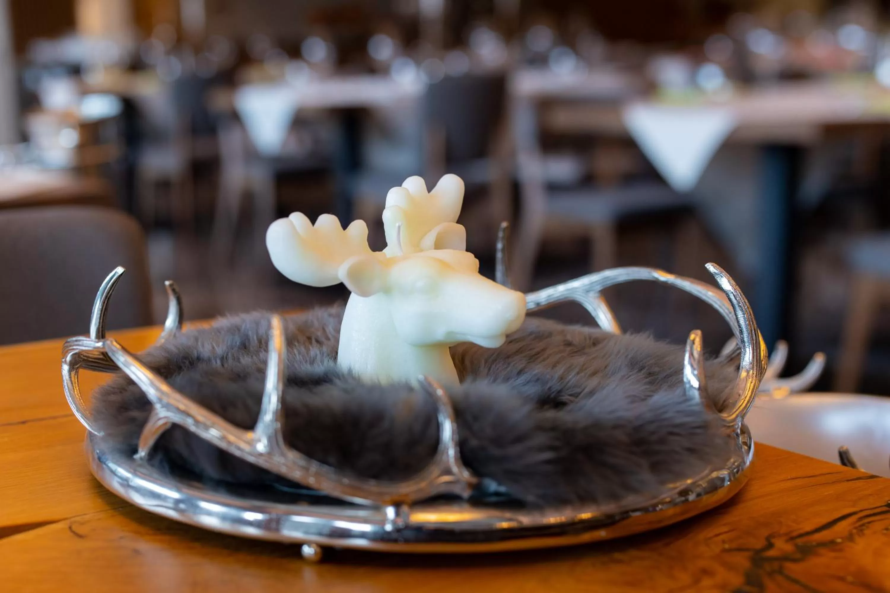 Restaurant/Places to Eat in Hotel Belmont