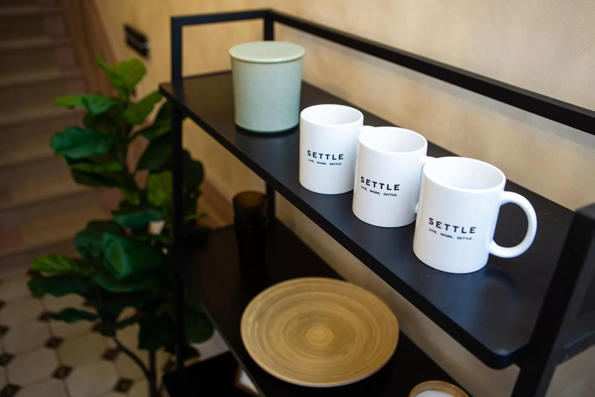 Facade/entrance in Settle in Southampton