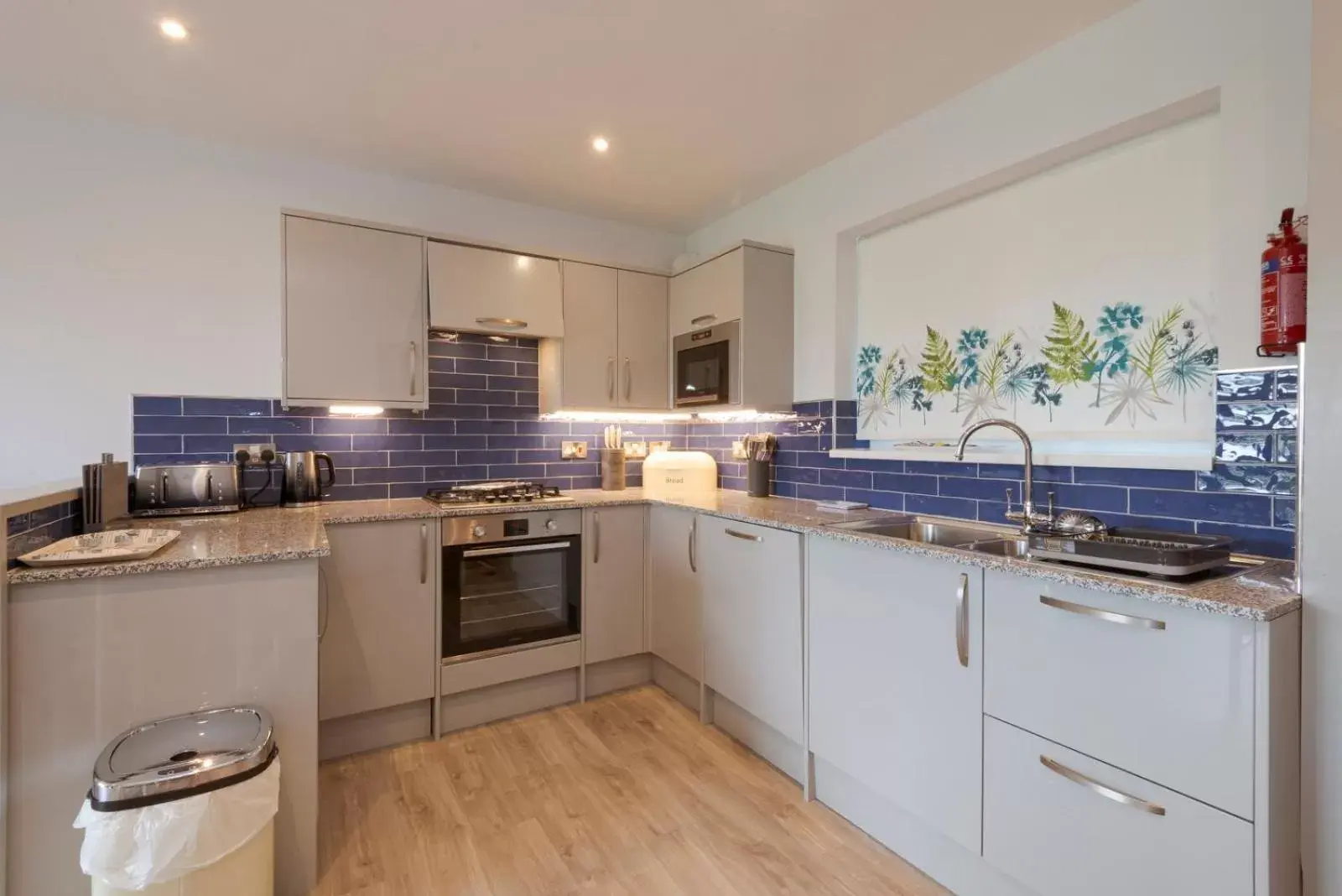 Kitchen or kitchenette, Kitchen/Kitchenette in Porth Veor Manor Villas & Apartments