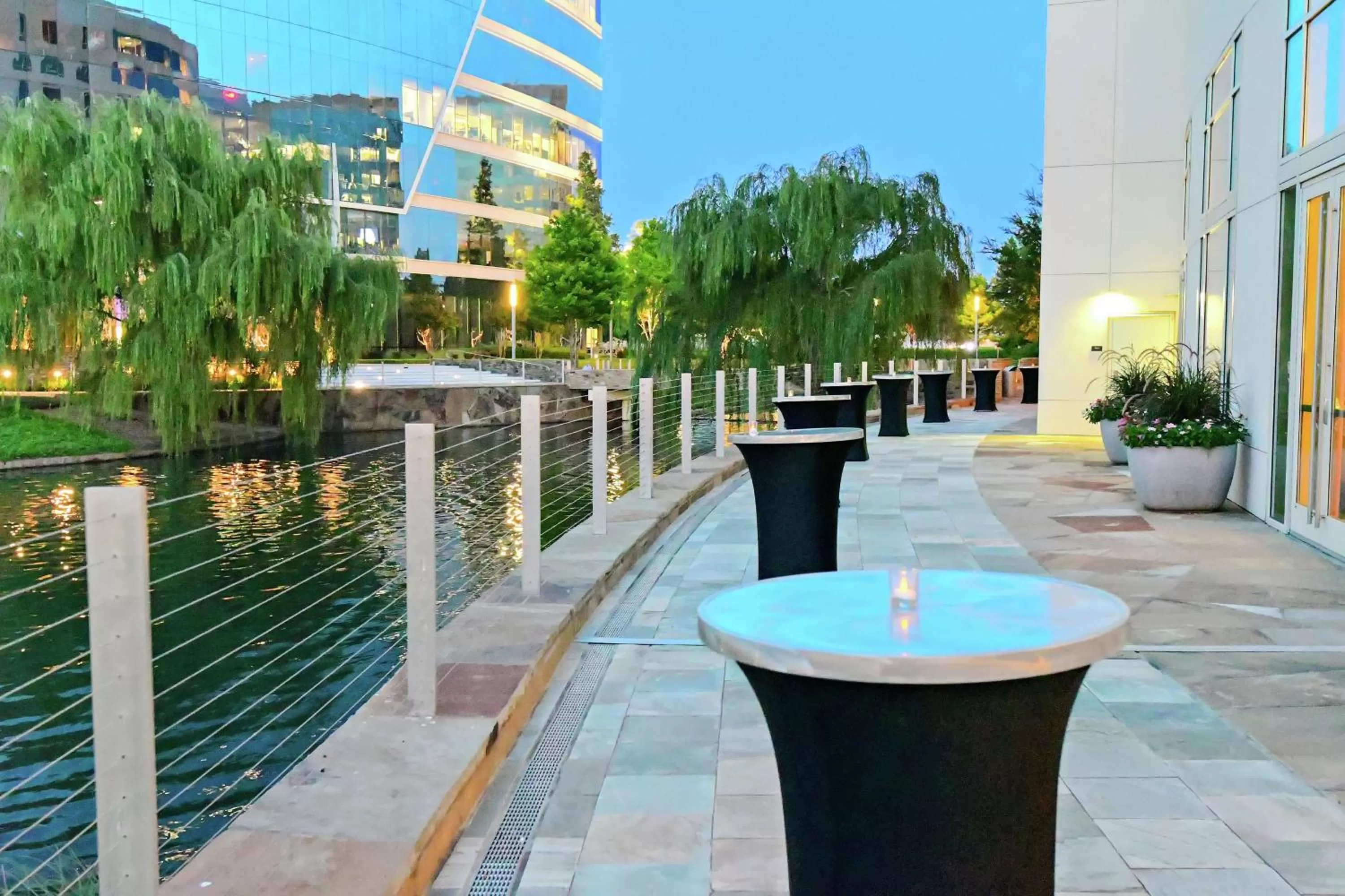 Patio in Hilton Dallas/Plano Granite Park