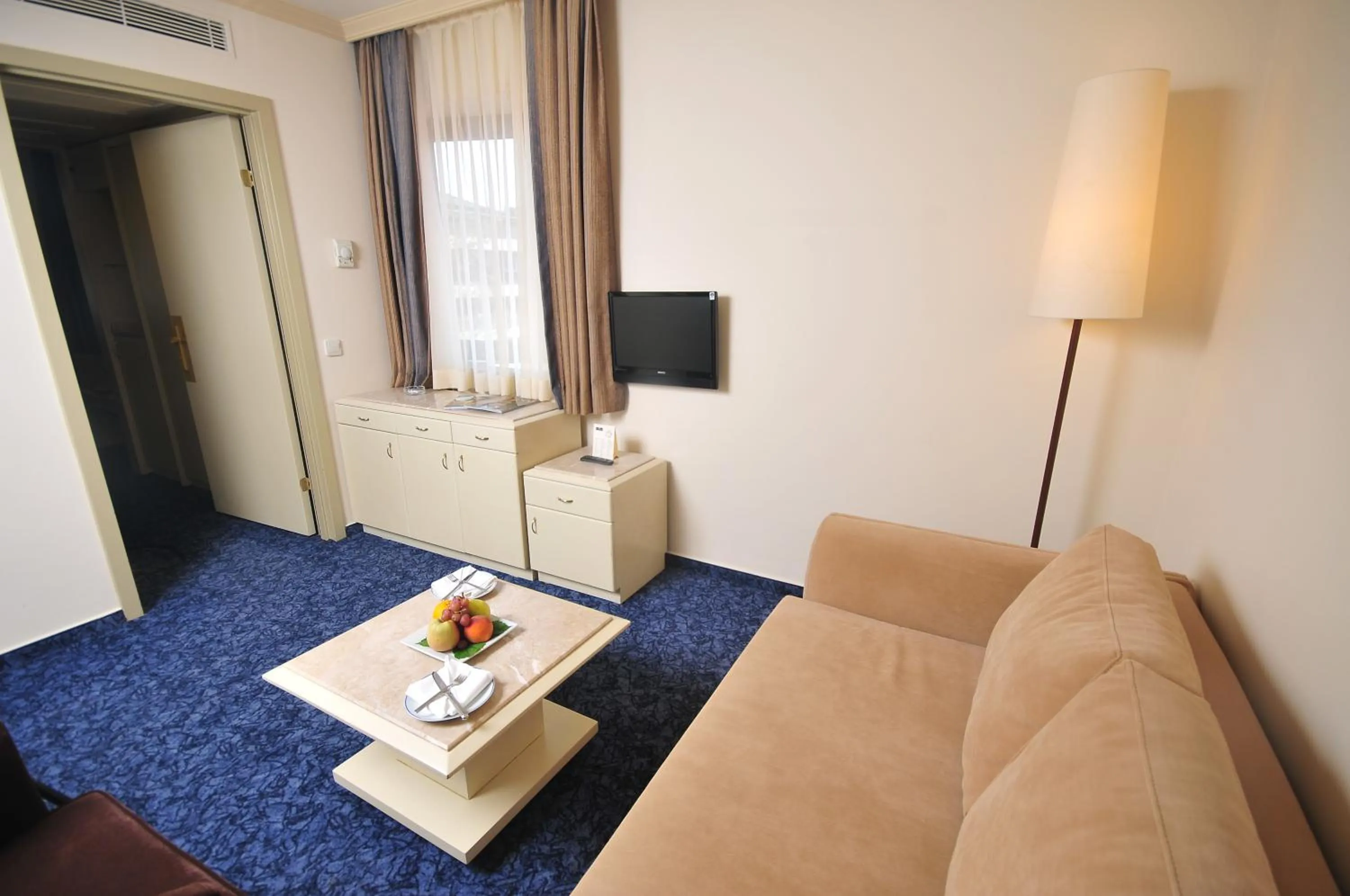 TV and multimedia in Class Hotel