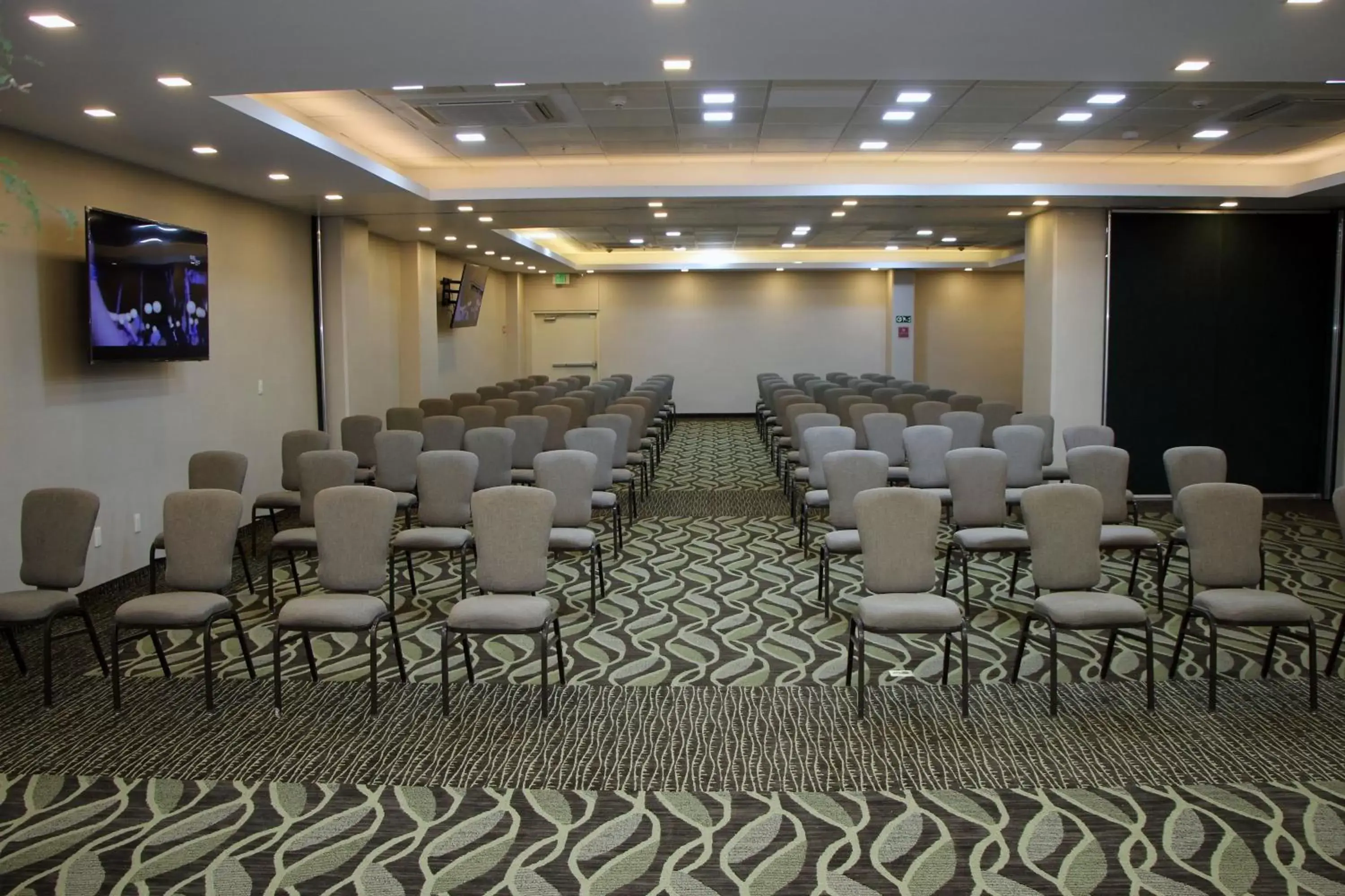 Meeting/conference room in Four Points by Sheraton Queretaro Norte