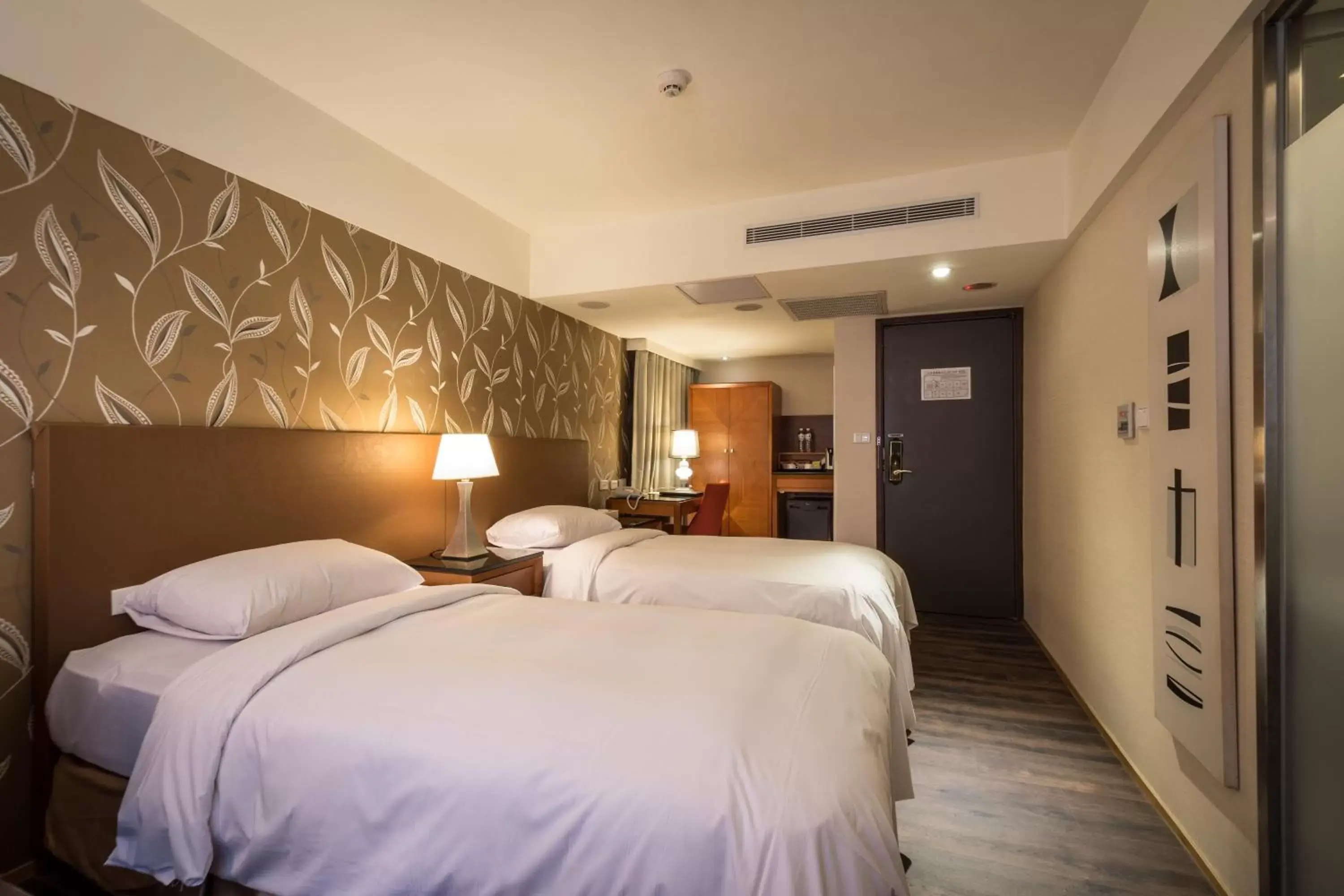 Standard Twin Room in Delight Hotel Standard Twin Room in Delight Hotel