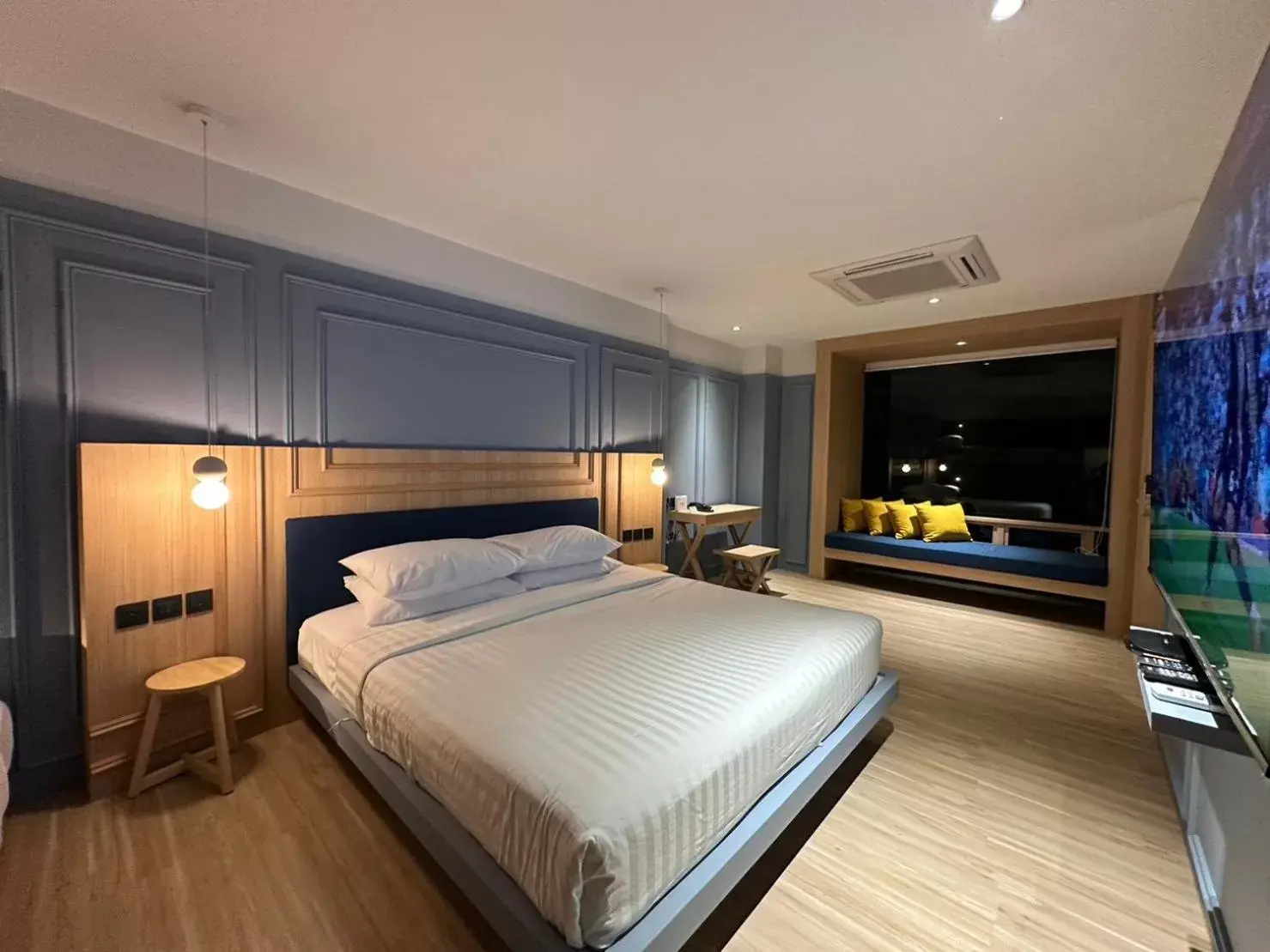 Bed in Banlansuan Resort SHA Plus