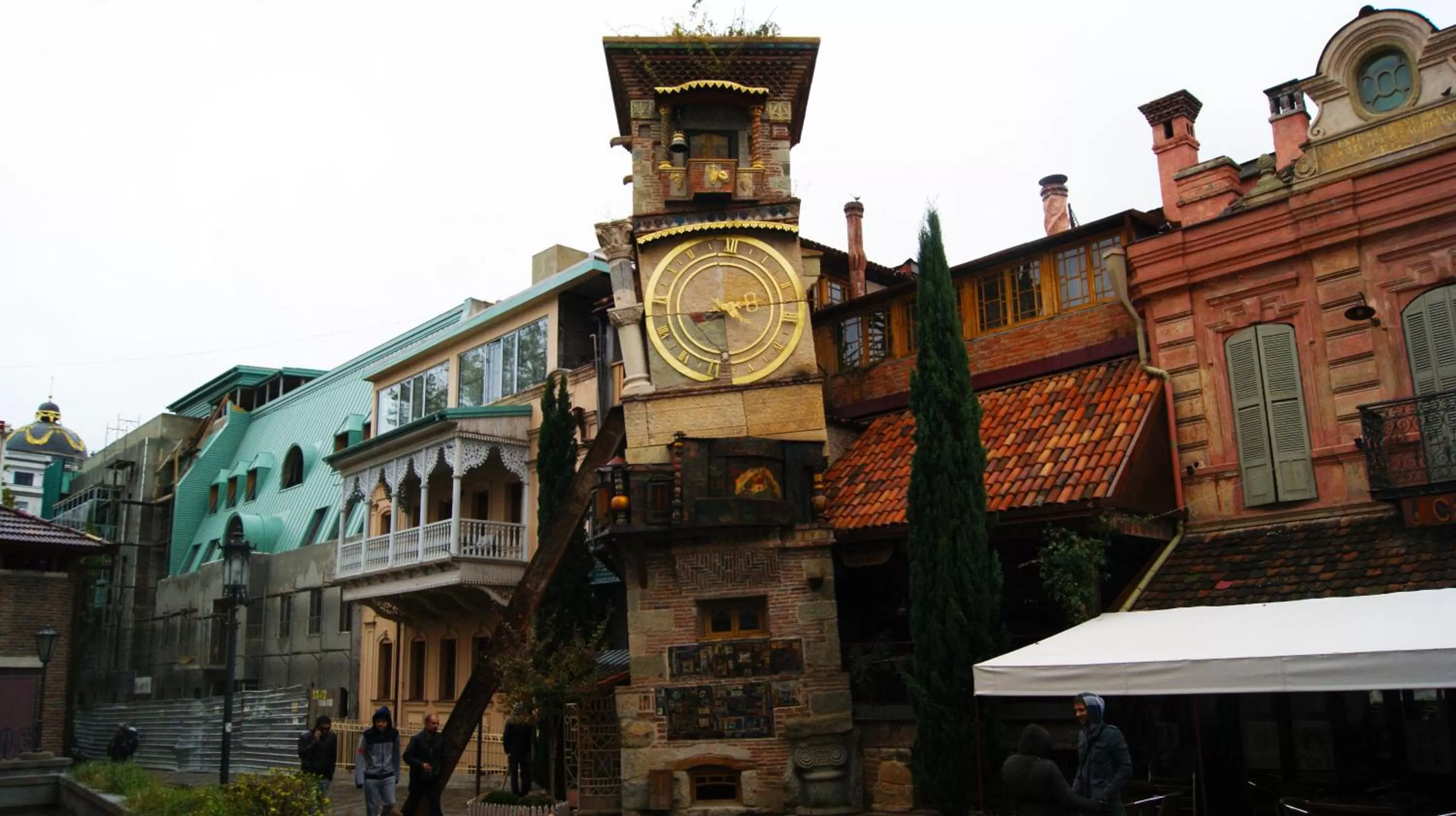 Nearby landmark in Freedom Square Apart Hotel