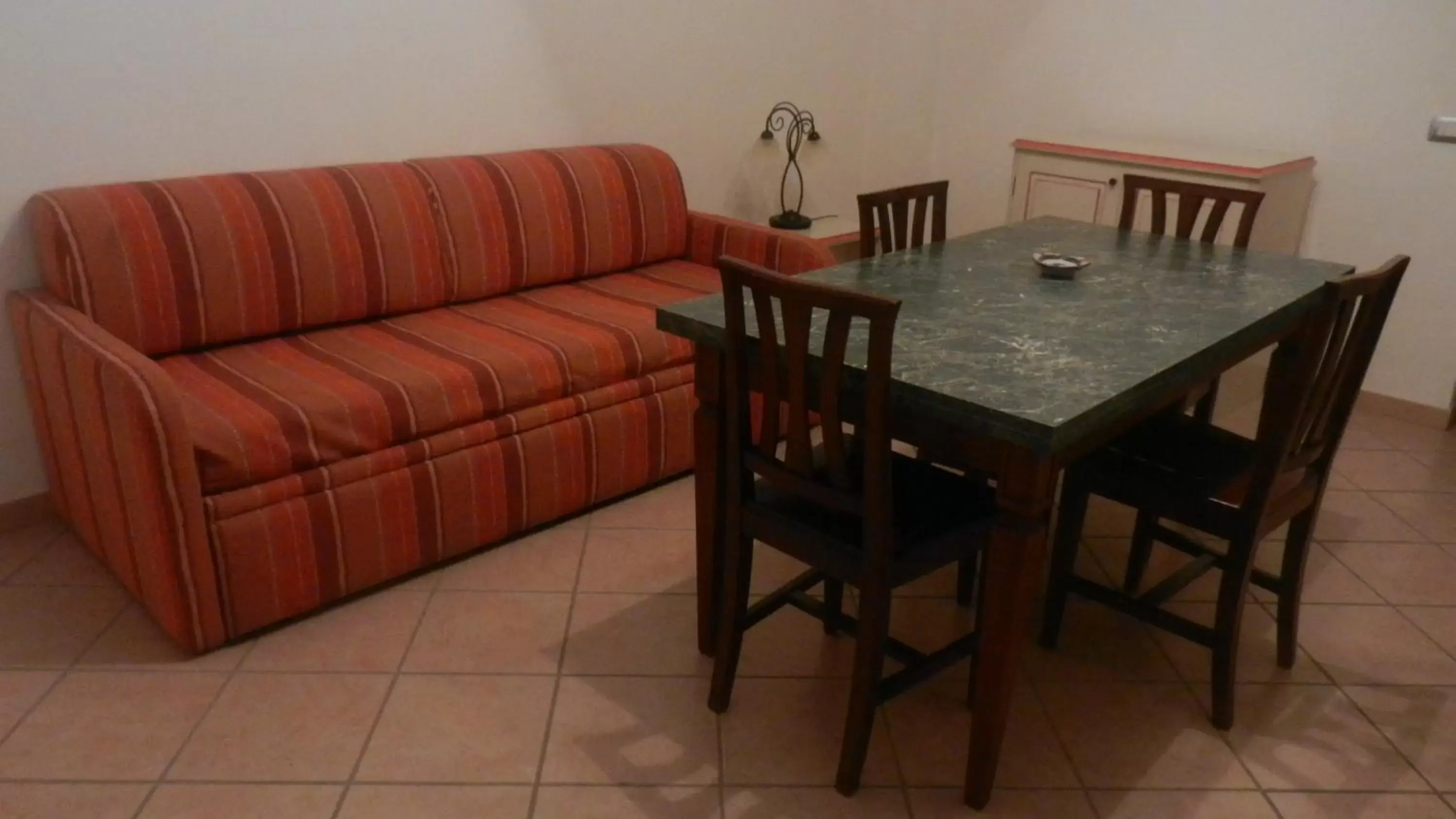 Living room, Lounge/Bar in Eolian Residence