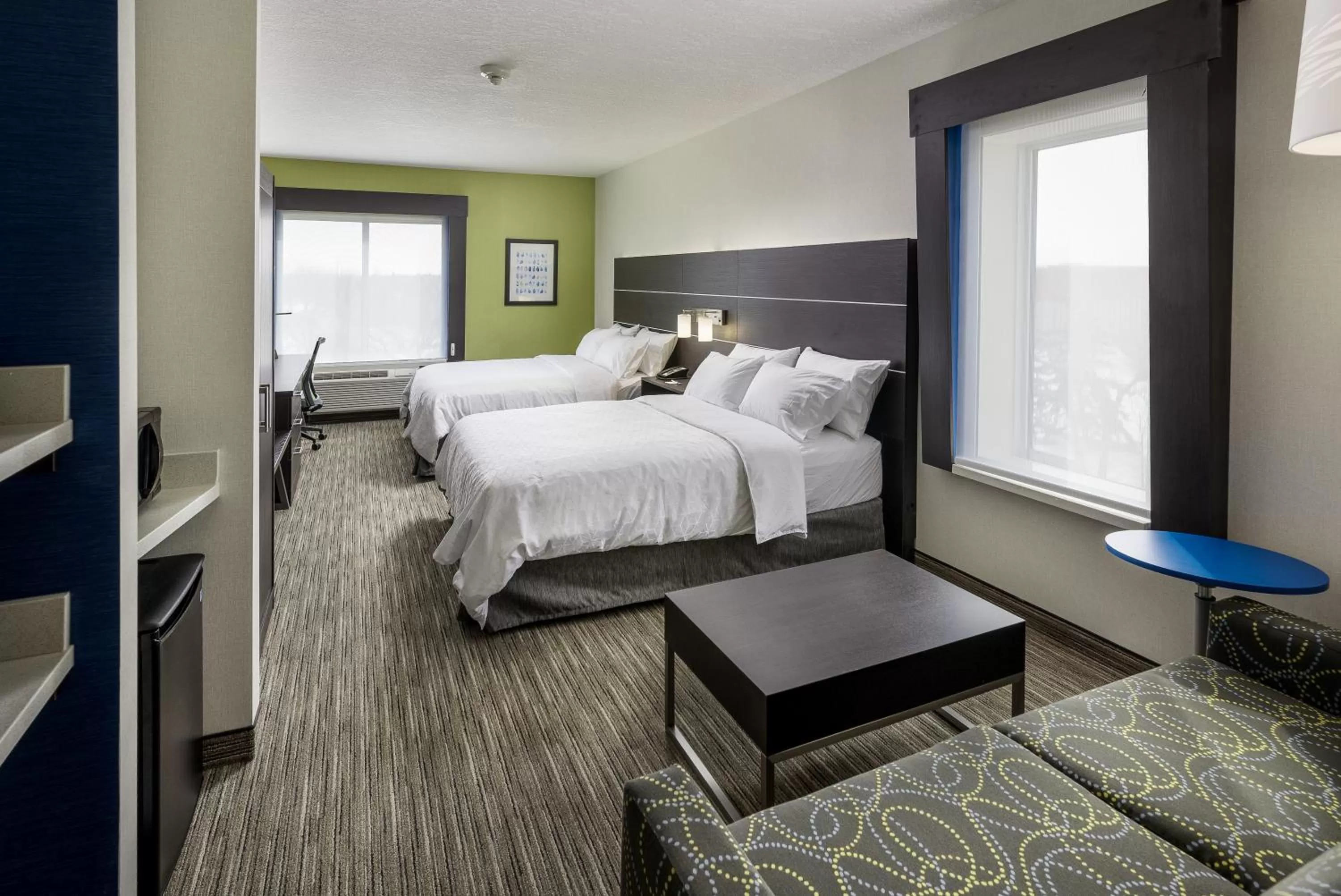 Photo of the whole room, Bed in Holiday Inn Express & Suites - Saskatoon East - University by IHG