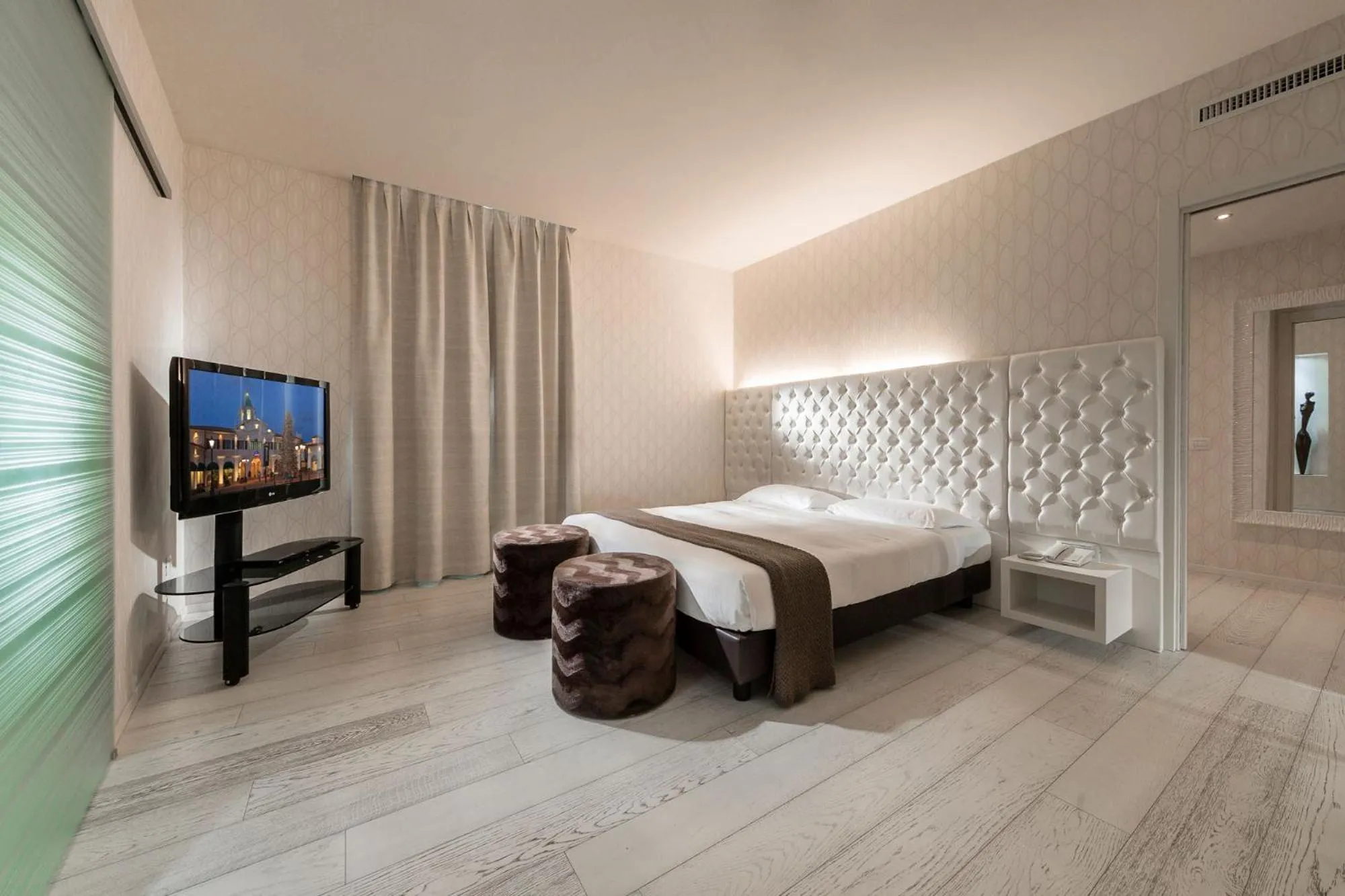 Presidential Suite in Base Hotel