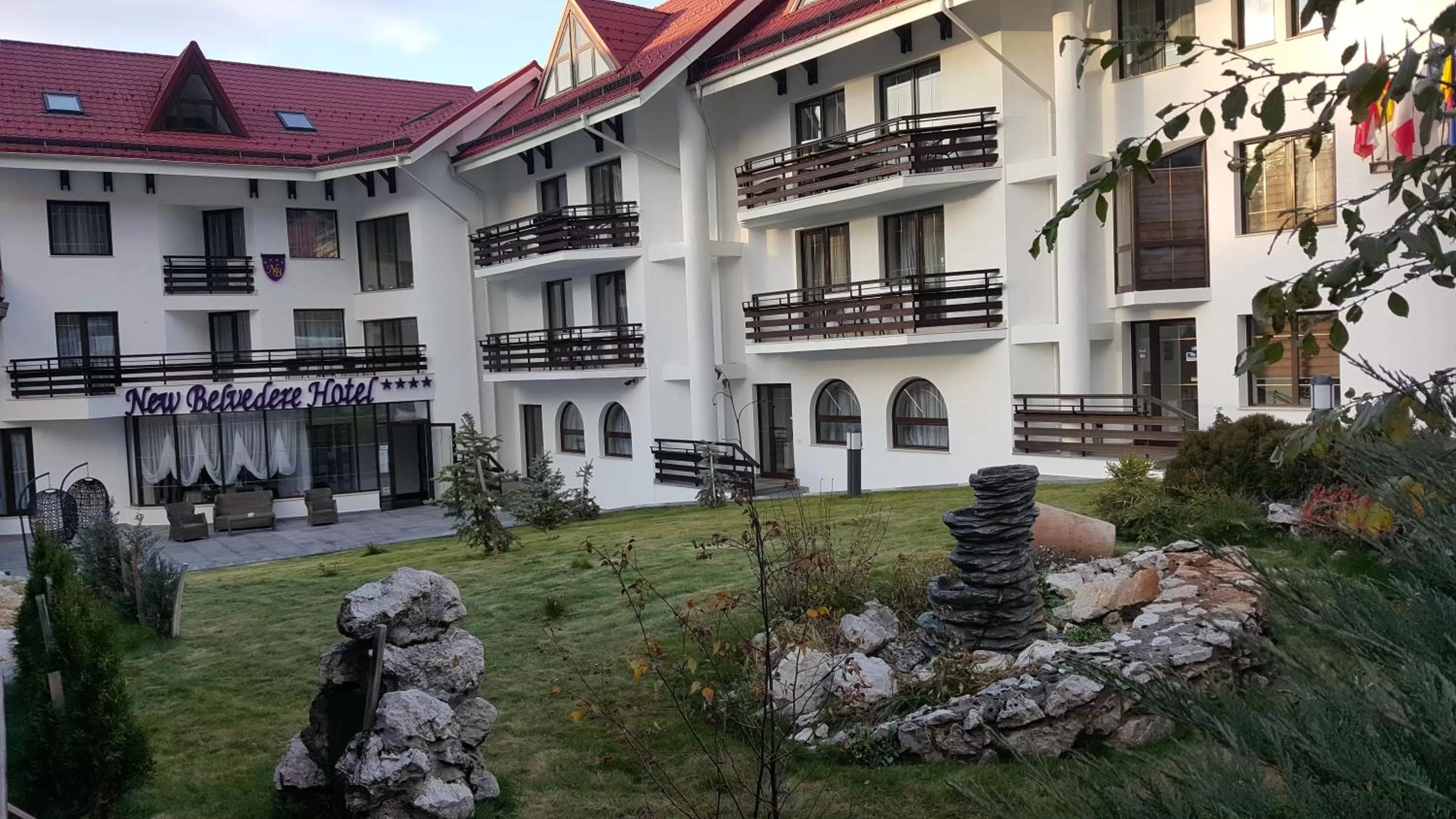 Property Building in Hotel Miruna - New Belvedere