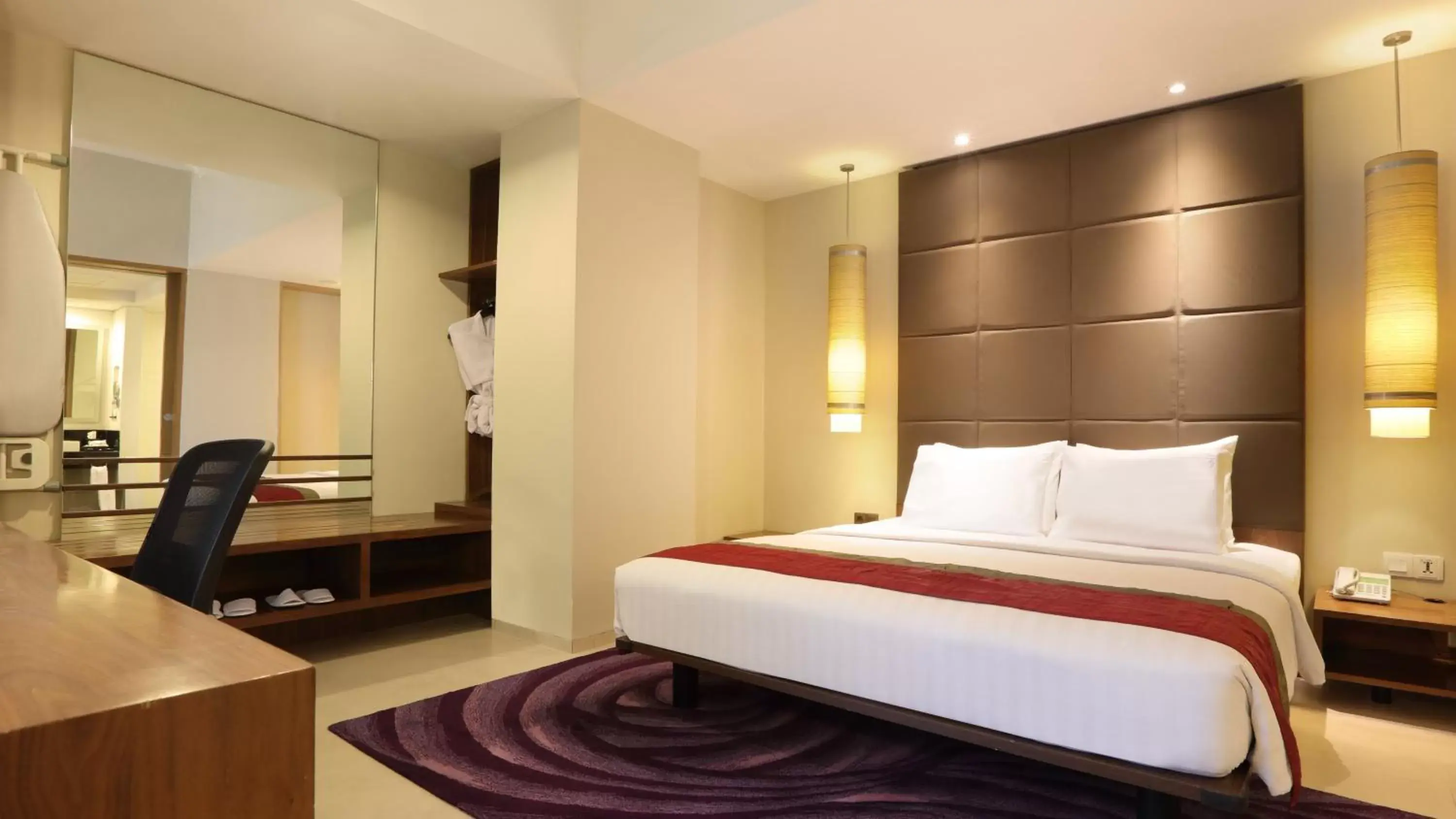 Photo of the whole room, Bed in Holiday Inn Bandung Pasteur, an IHG Hotel