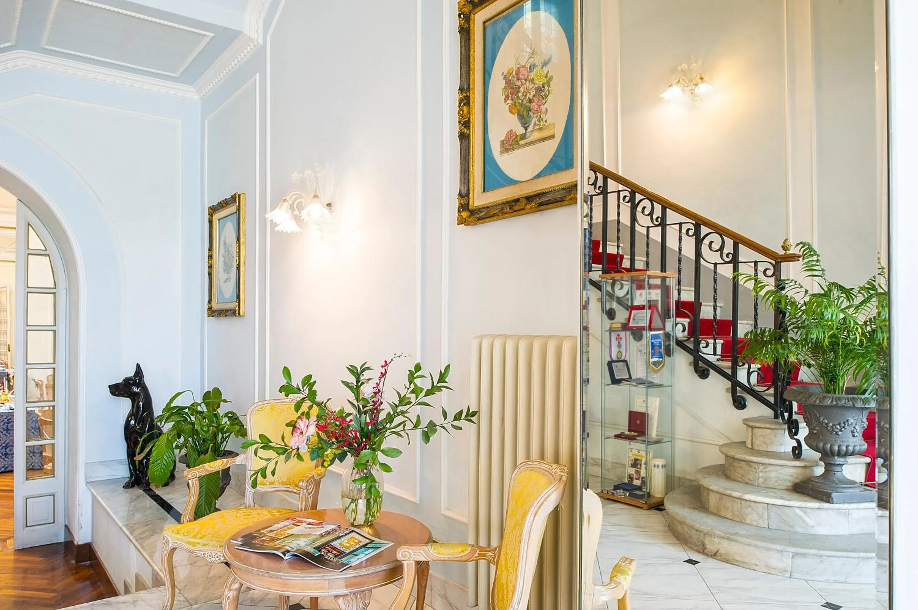 Decorative detail in Grande Albergo Quattro Stagioni