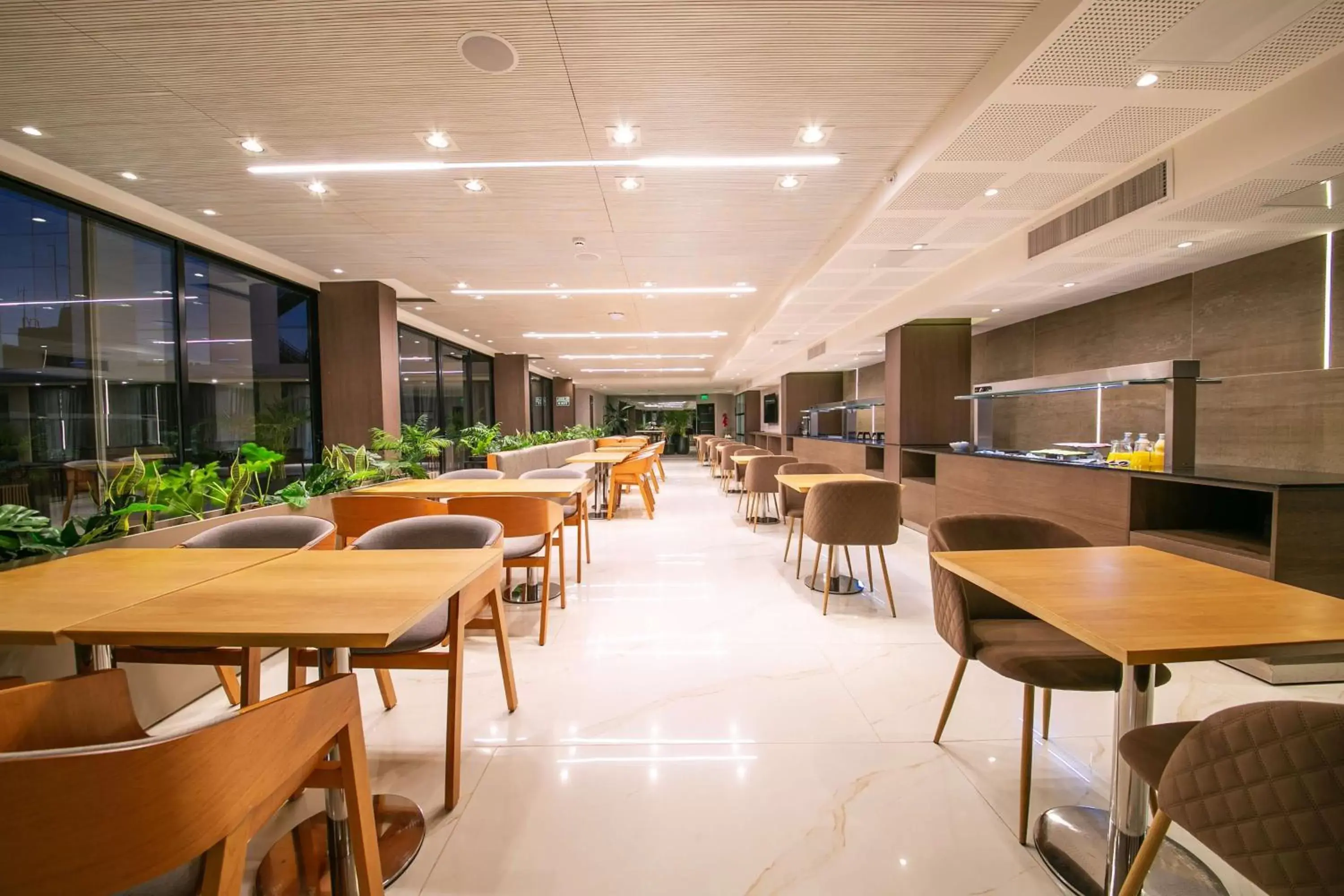 Restaurant/Places to Eat in Hilton Garden Inn Santiago Del Estero - 4 Estrellas